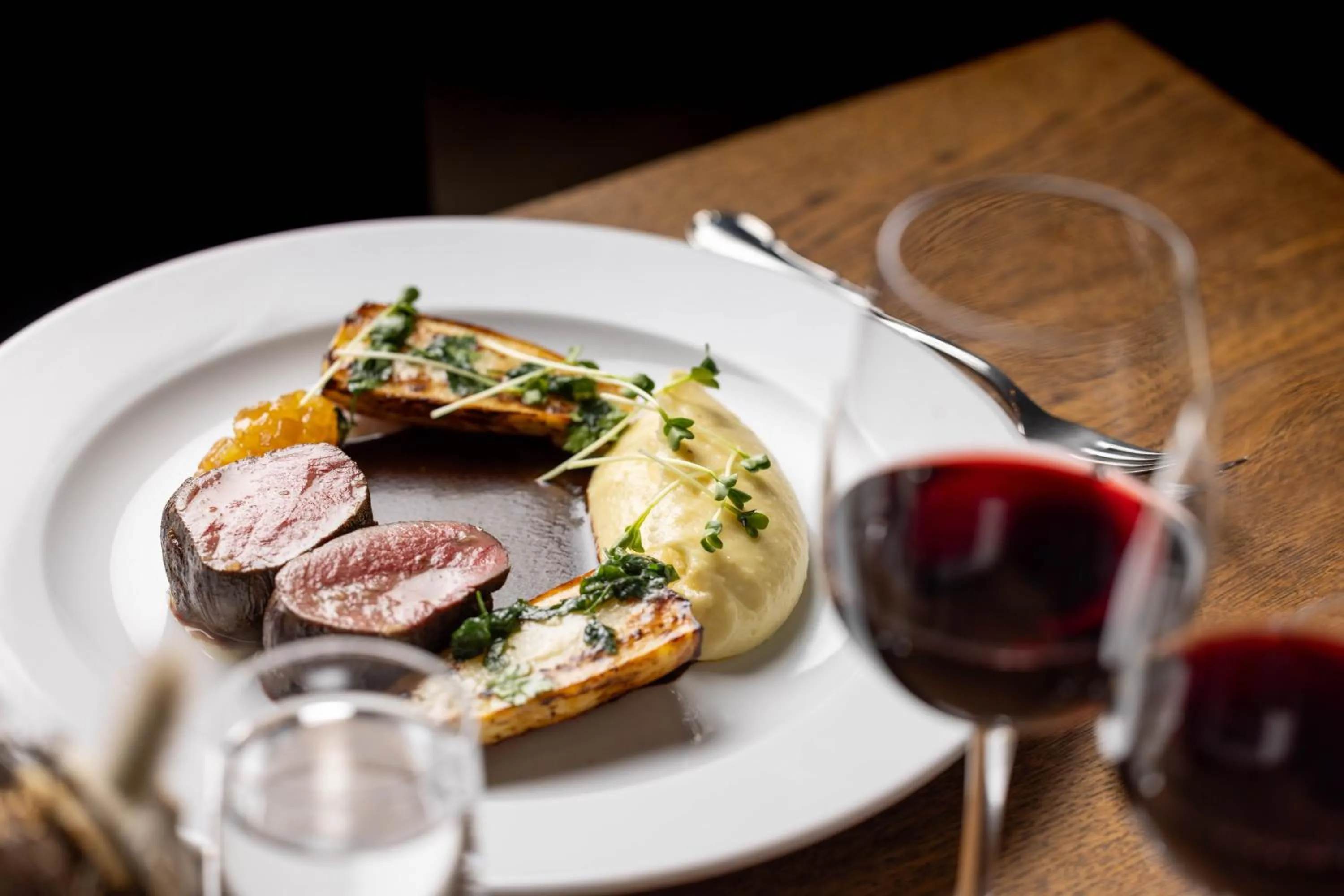 Restaurant/places to eat in Marholmen