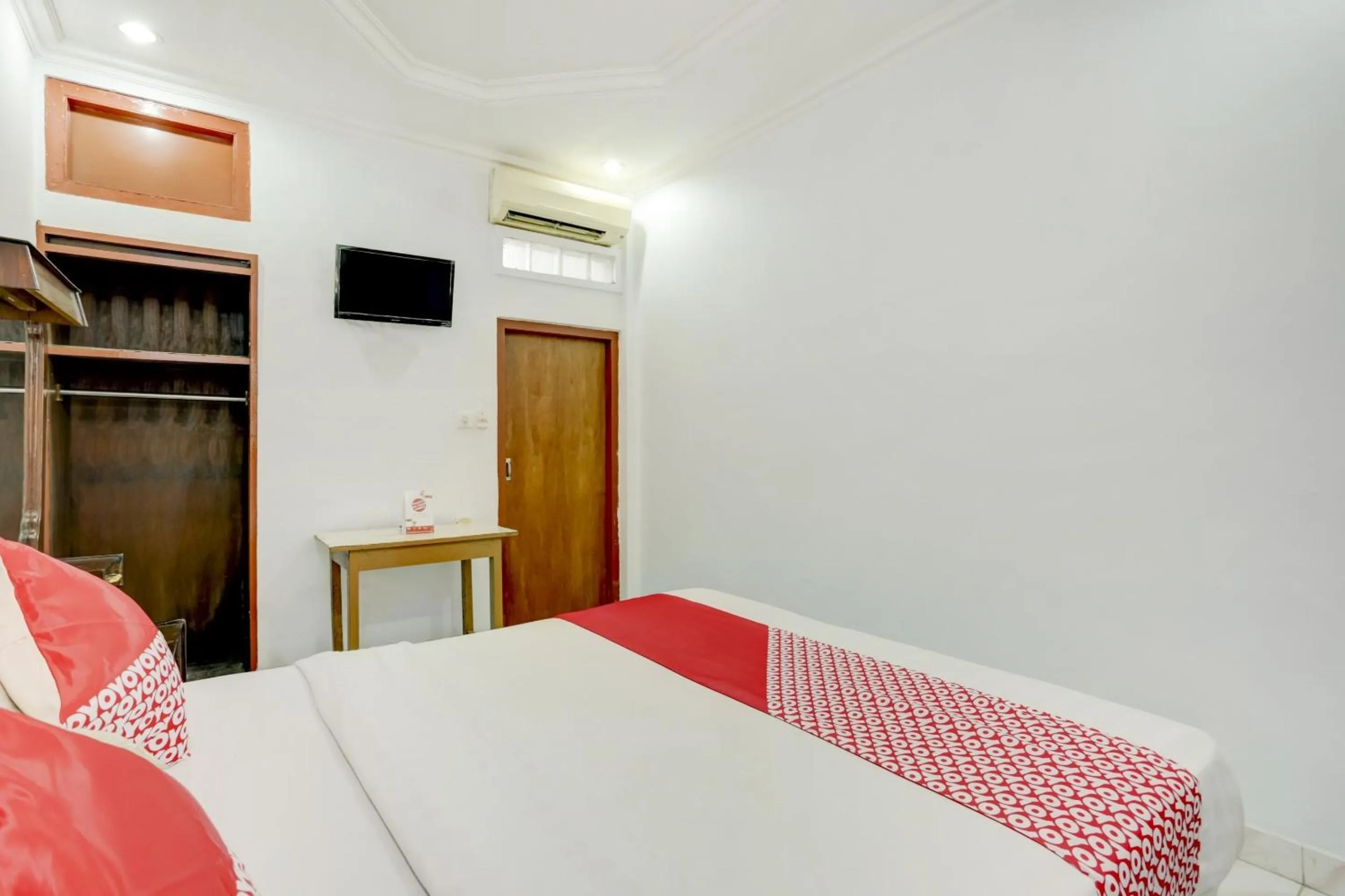 Bedroom, Bed in Hotel O Ratu