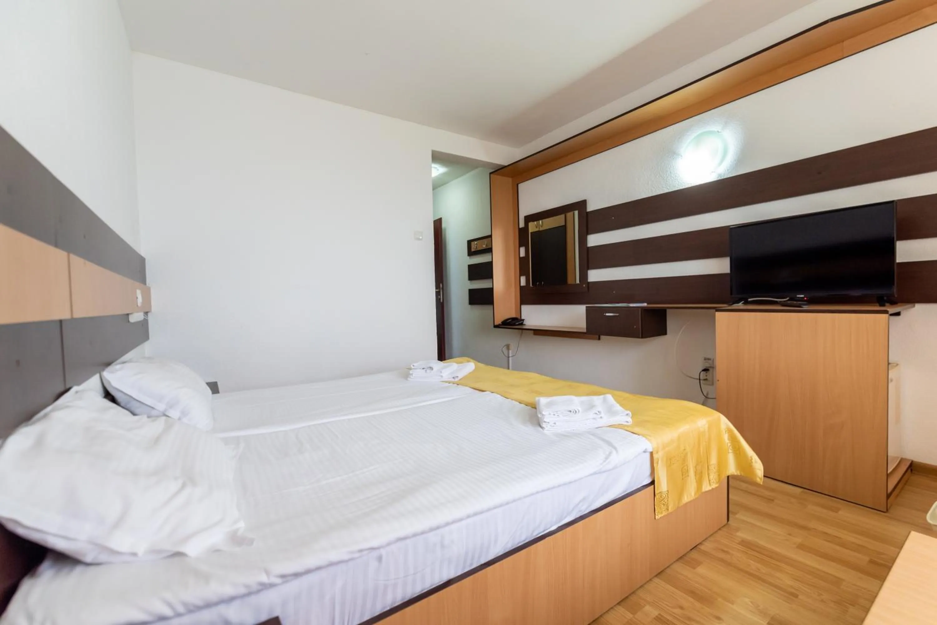 Bed in Hotel Capitol