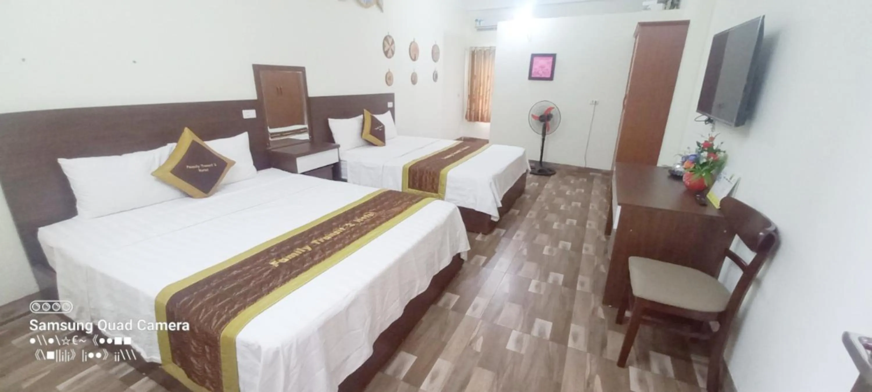 Bed in Family Transit 2 Hotel