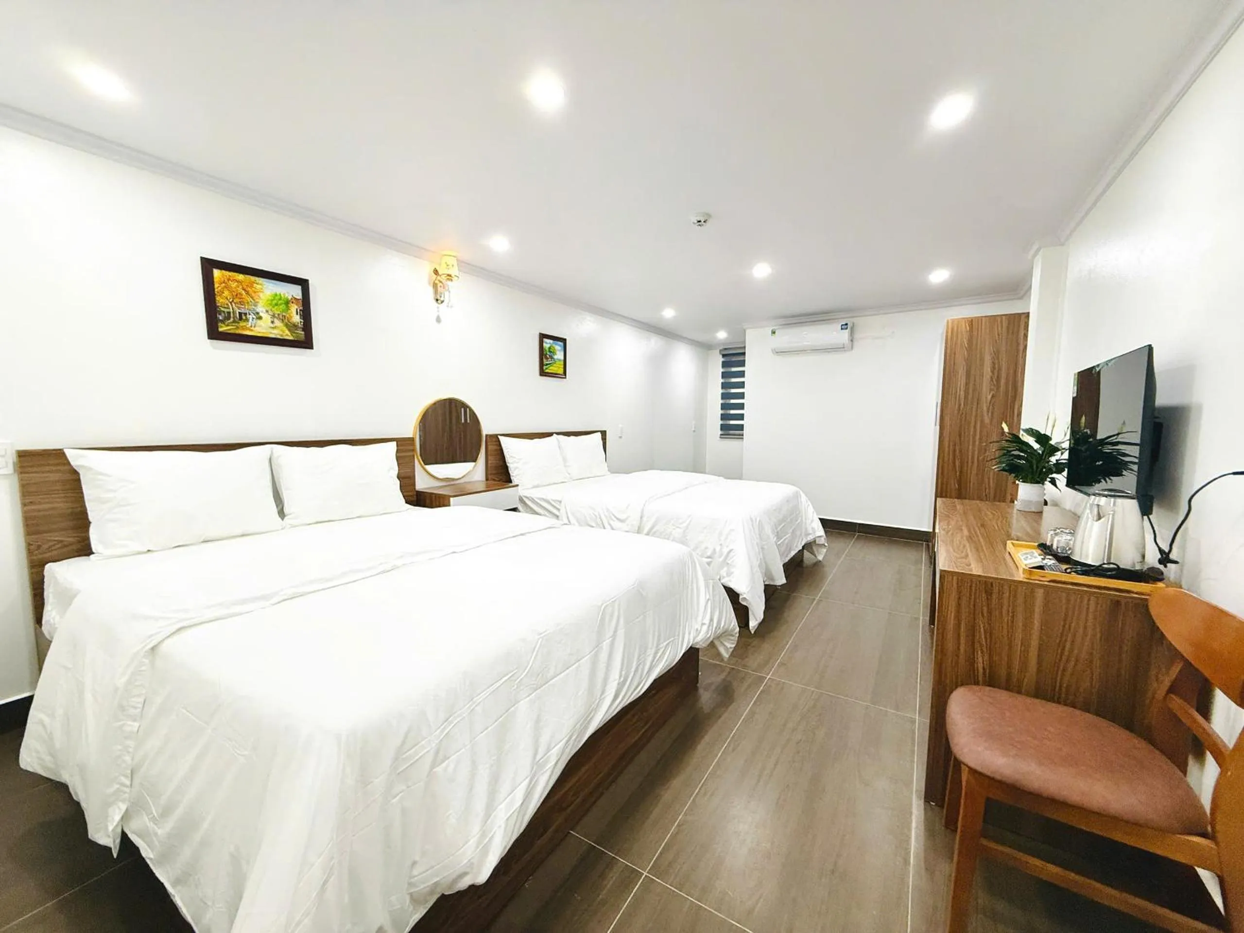 Bed in Family Transit 2 Hotel