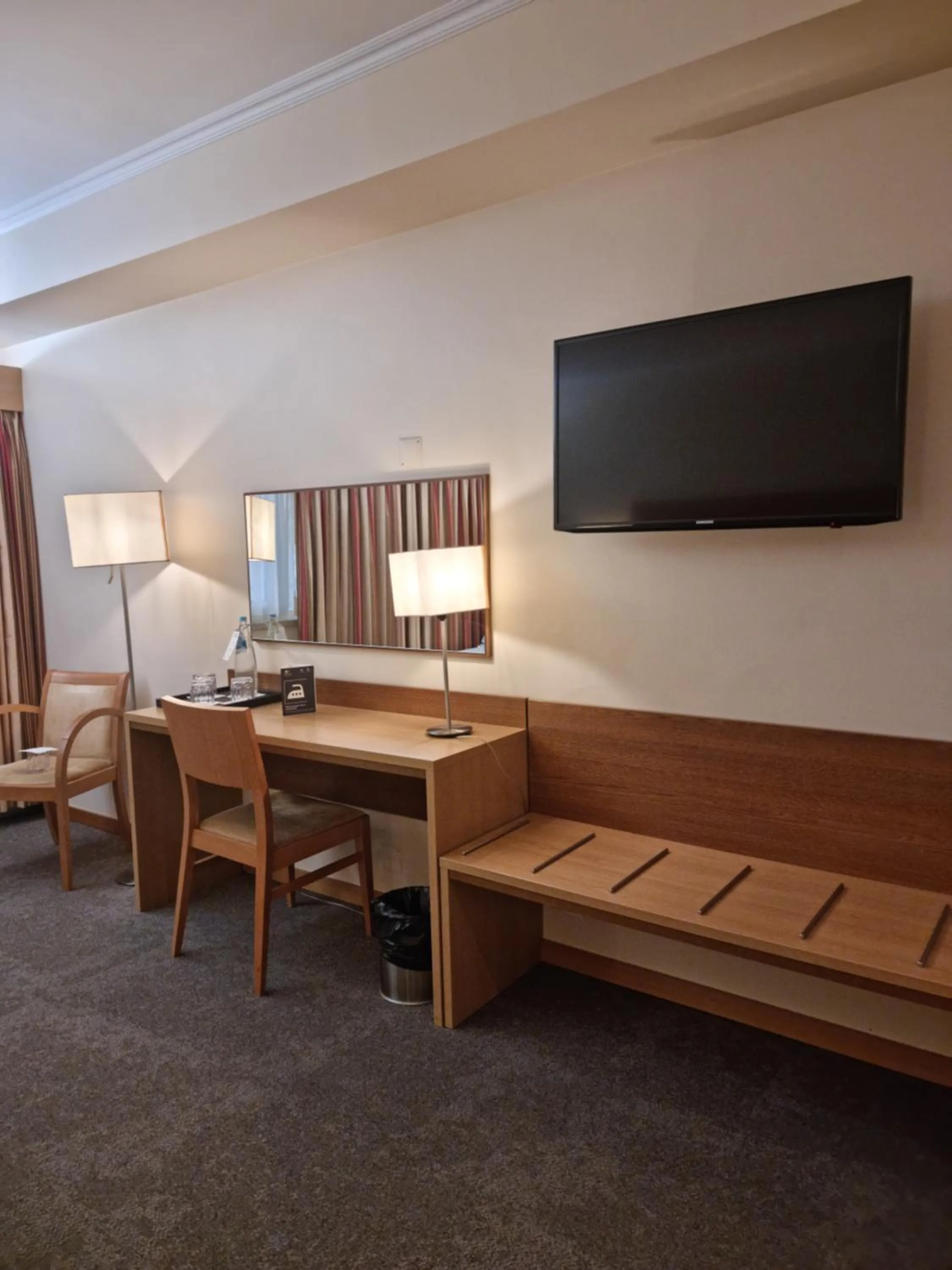 TV and multimedia in Hotel Principe Lisboa