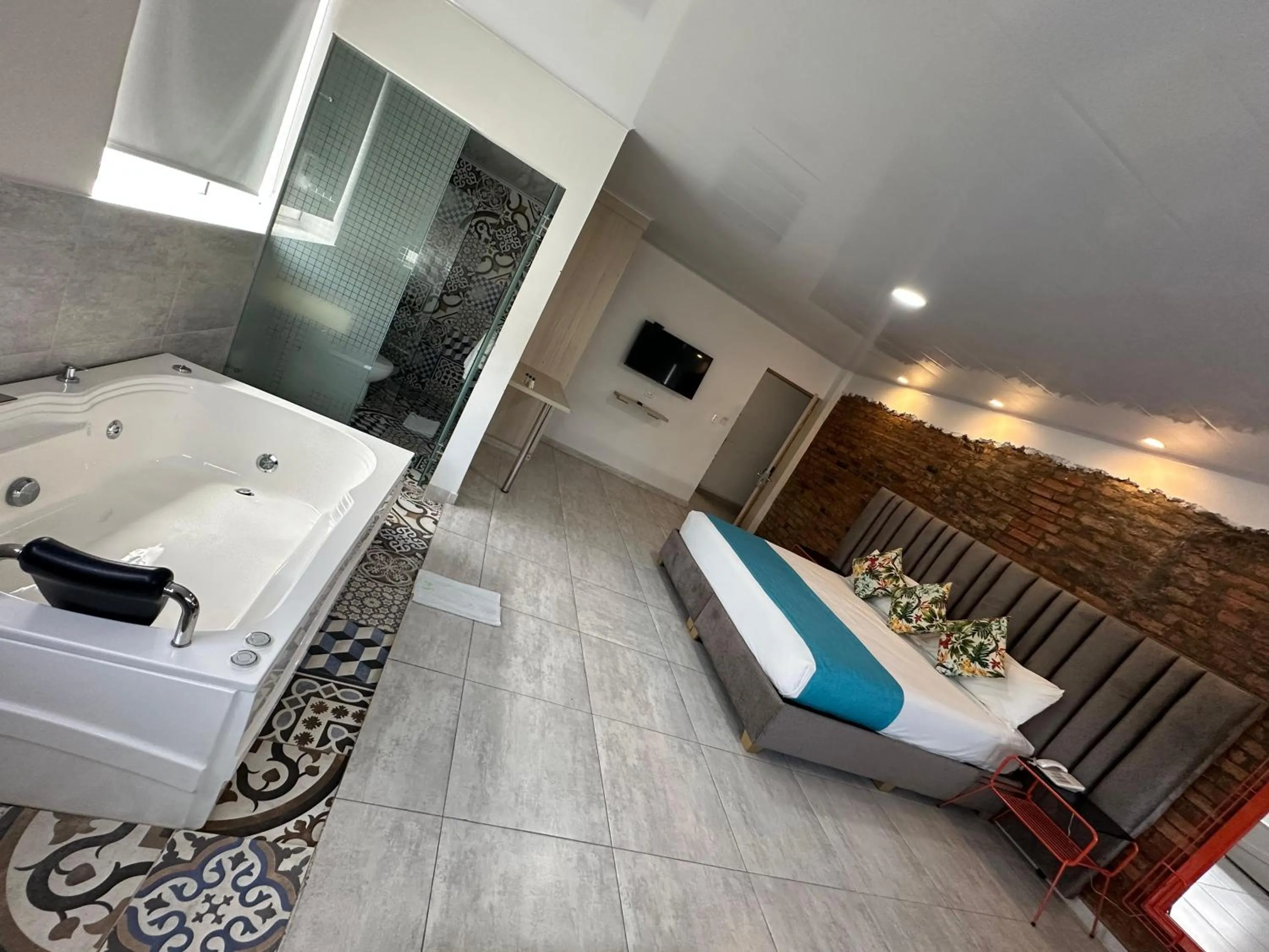 Bed in Hotel Millenium Victoria Plaza