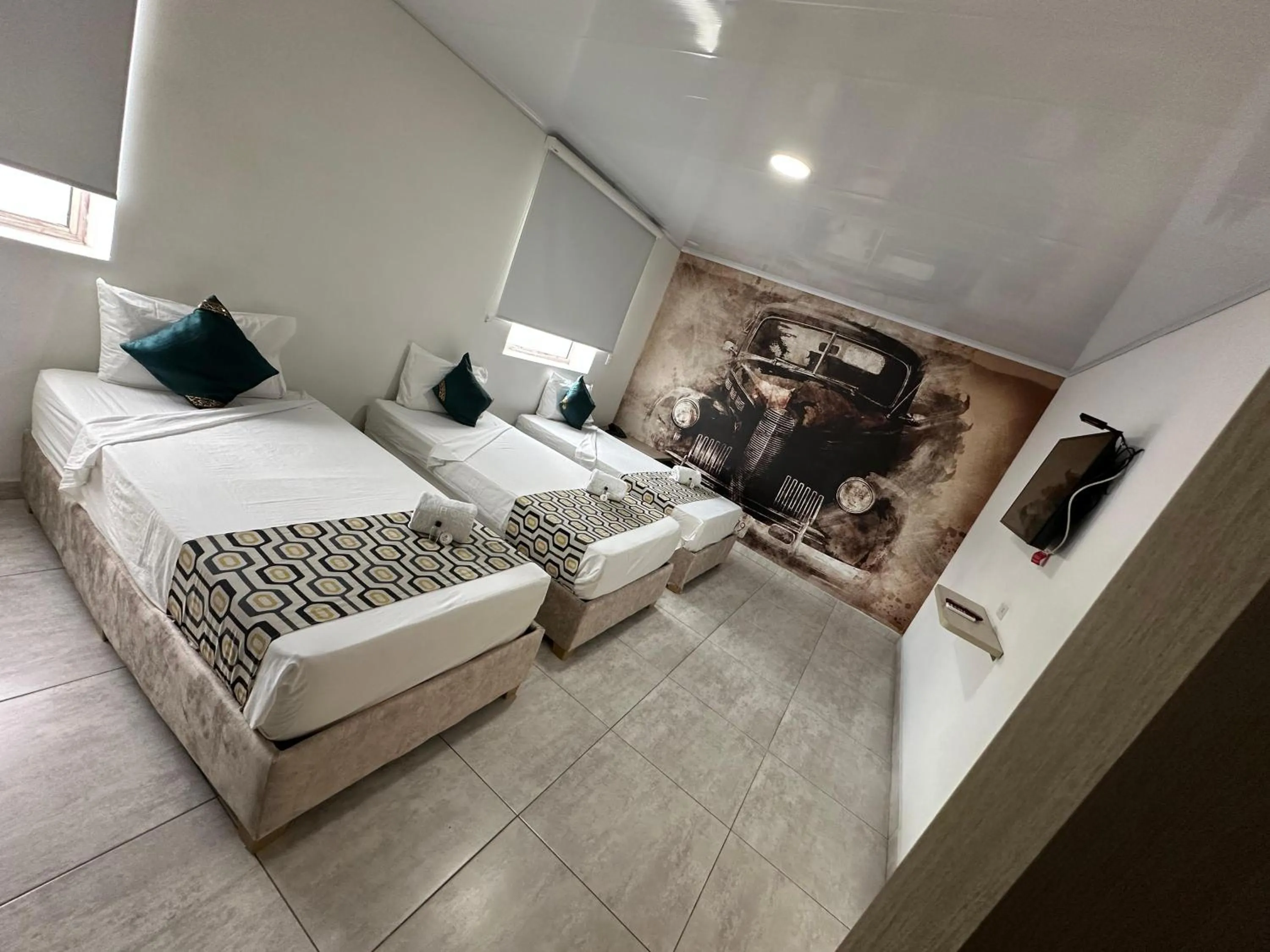 Photo of the whole room, Bed in Hotel Millenium Victoria Plaza