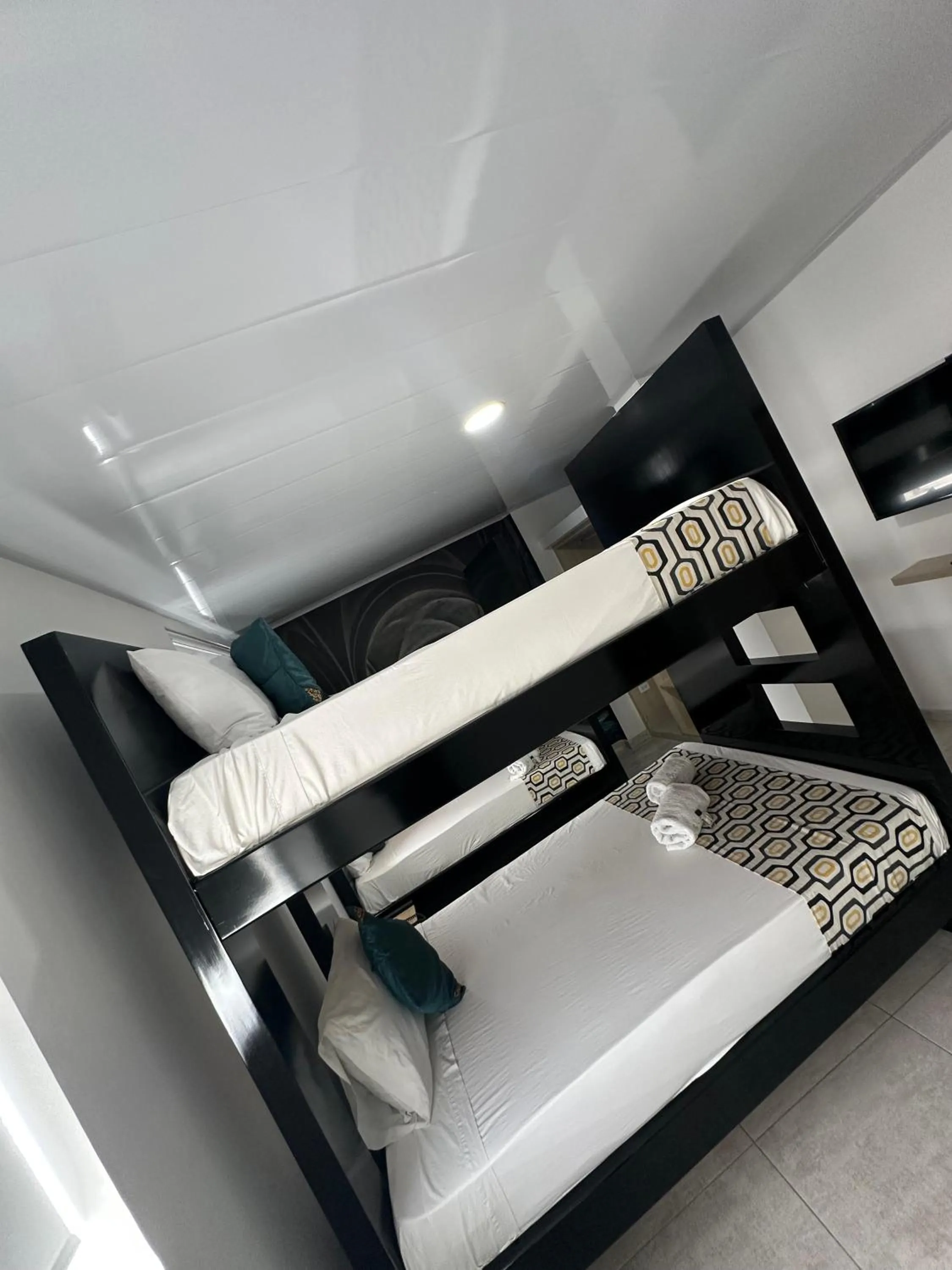 Bed in Hotel Millenium Victoria Plaza