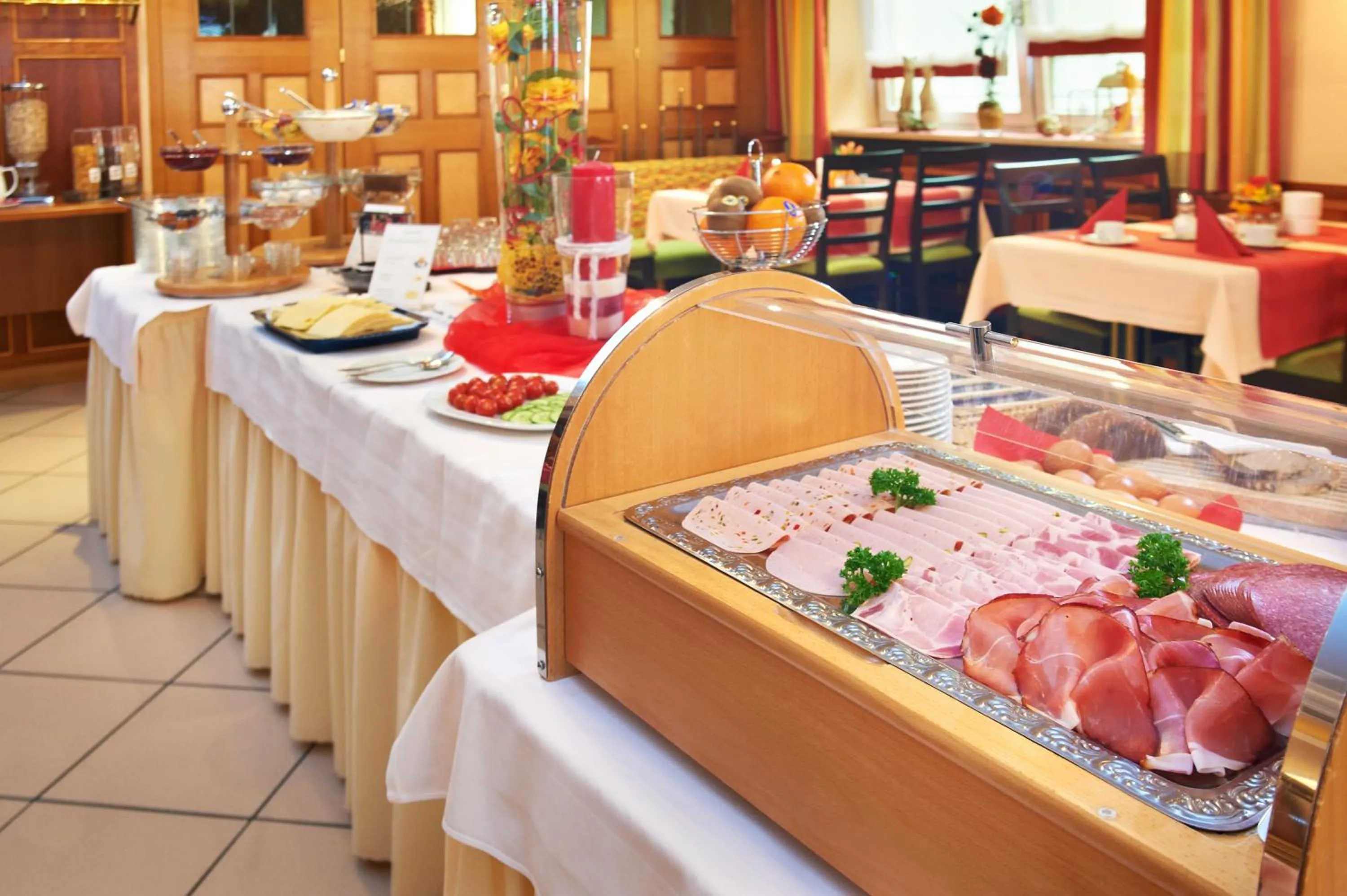 Continental breakfast in Gasthof Gigl