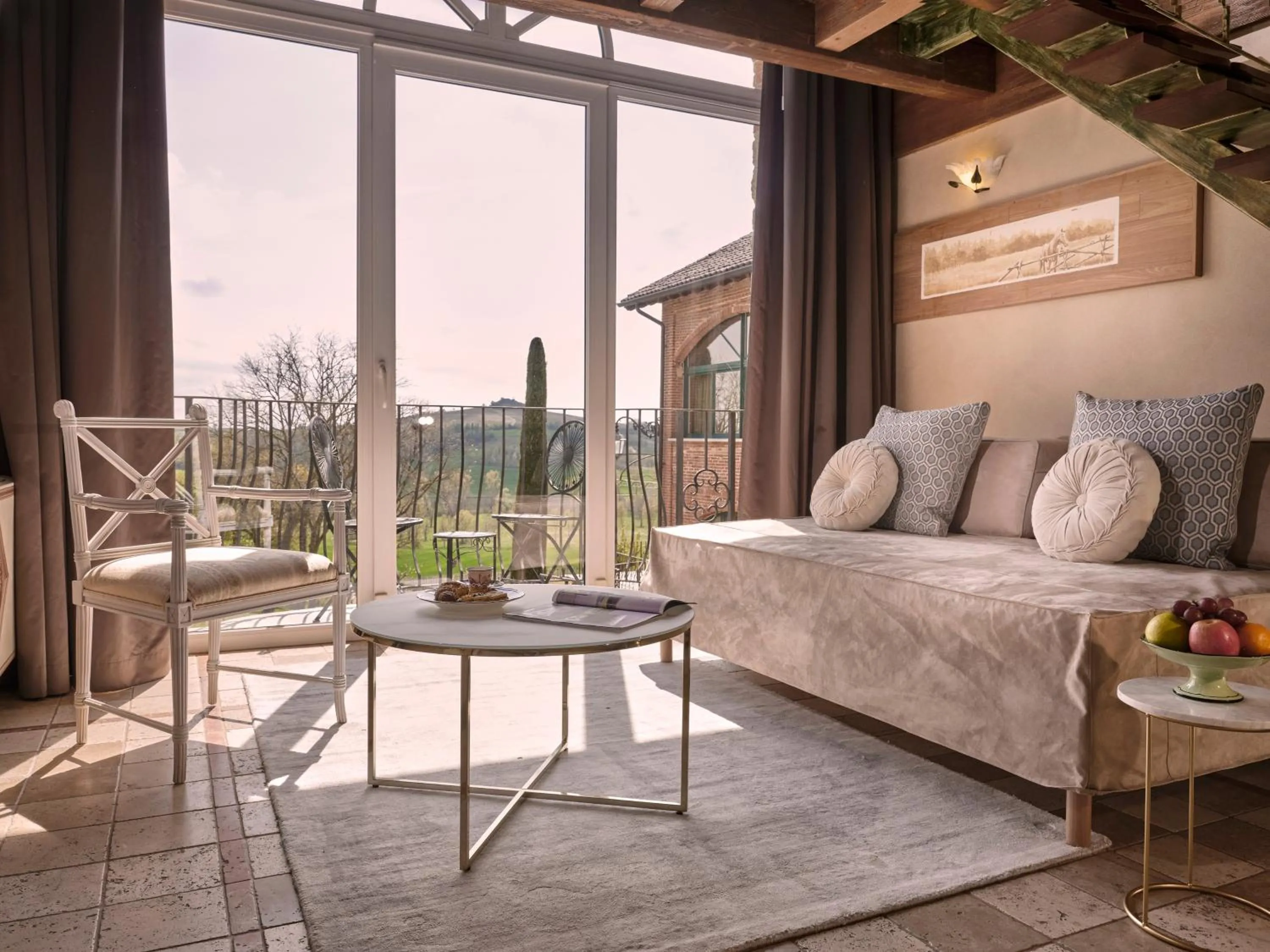 Balcony/Terrace, Bed in Tenuta Montemagno Relais & Wines