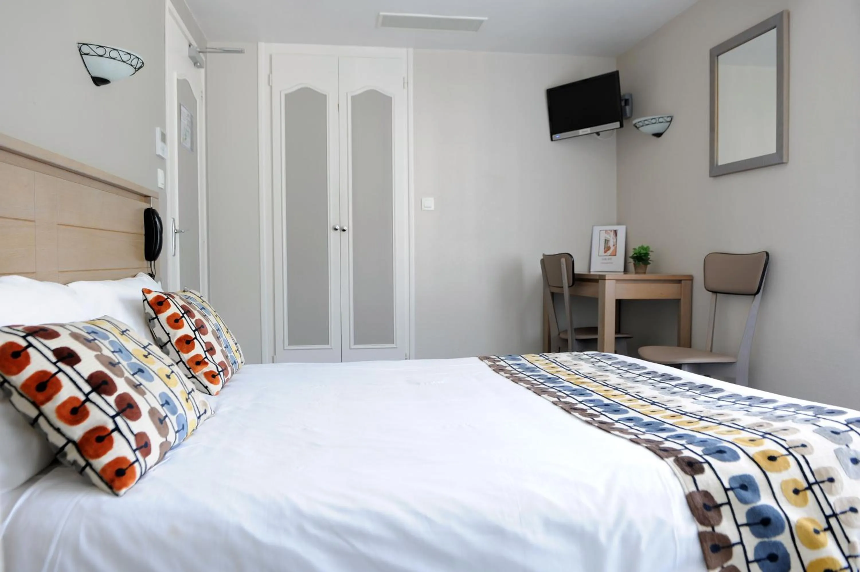 Bedroom in Manexenea