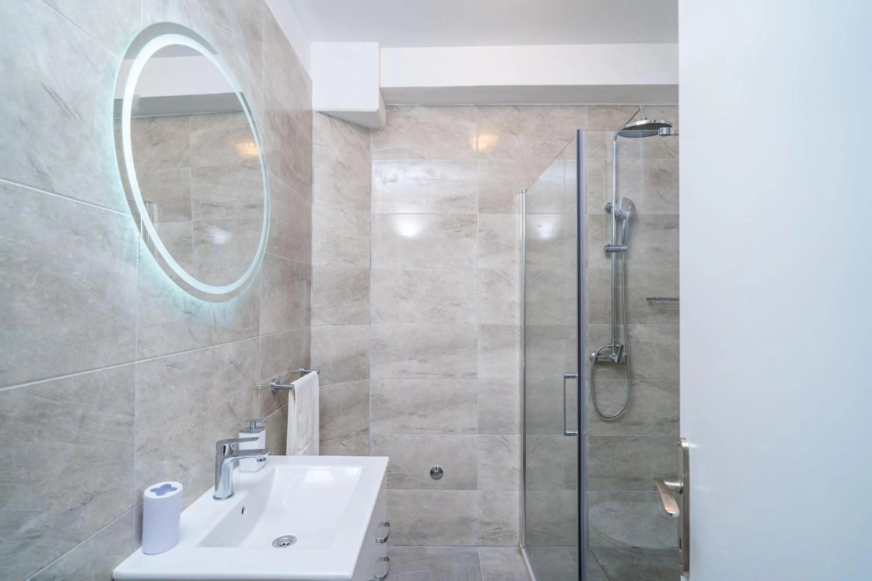 Bathroom in Apartments Vulicevic