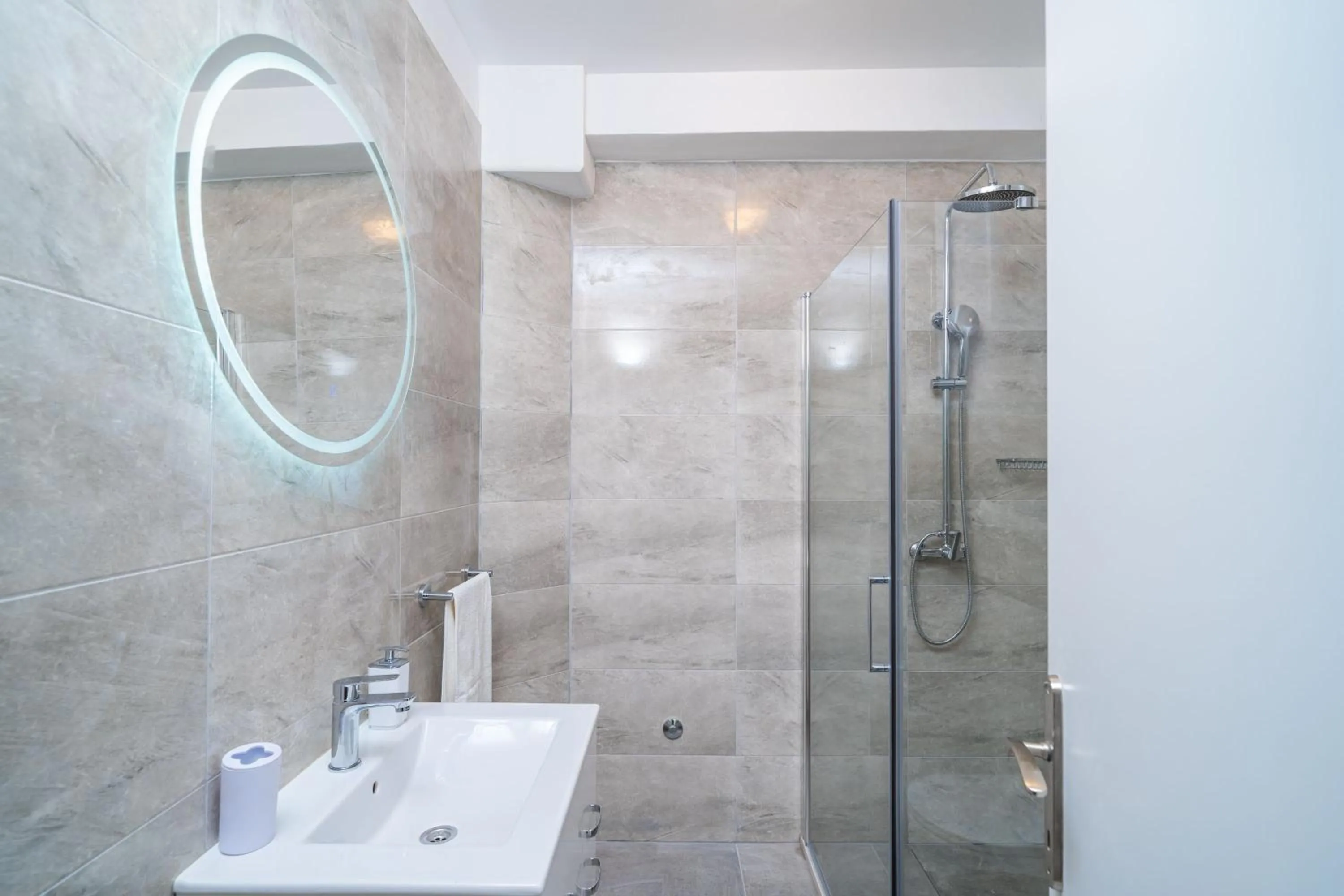 Bathroom in Apartments Vulicevic