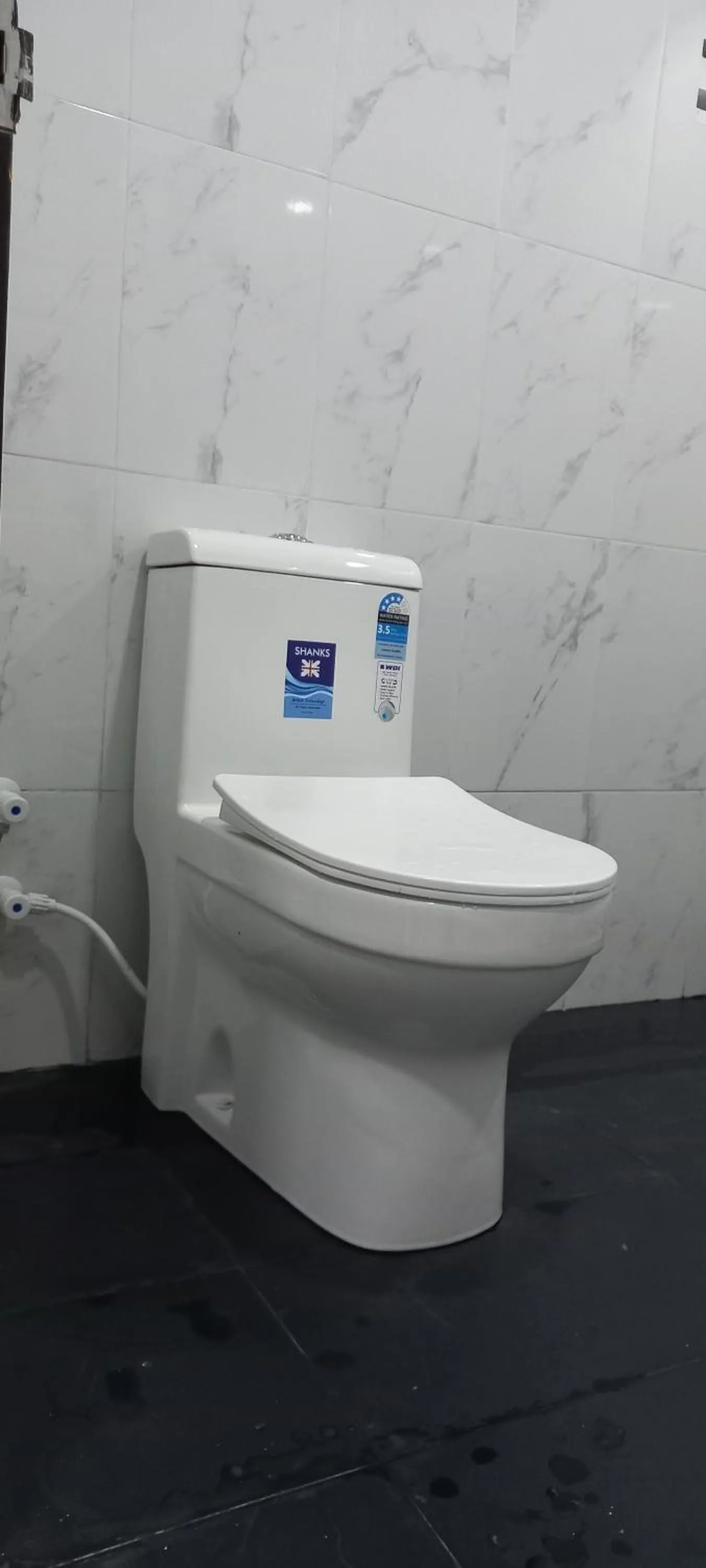 Bathroom in Airport Pearl Garden Transit Hotel