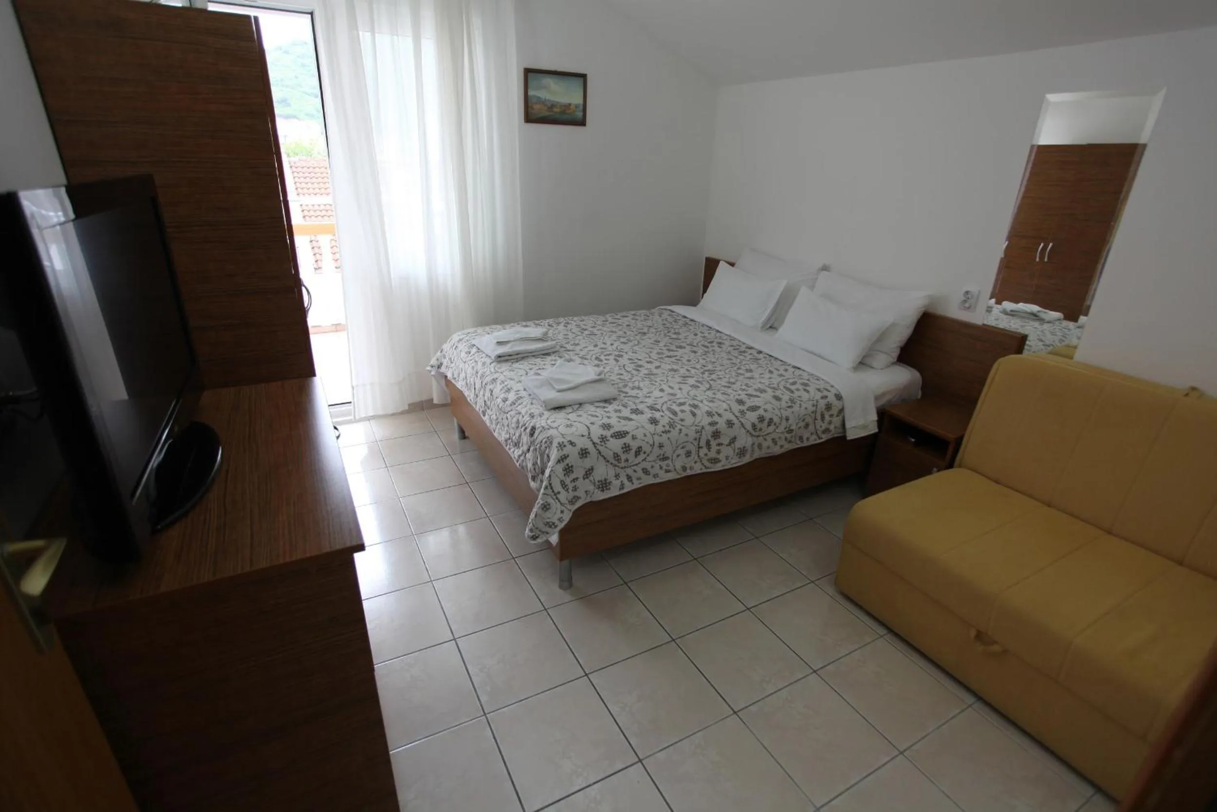 Photo of the whole room, Bed in Apartments Memidz