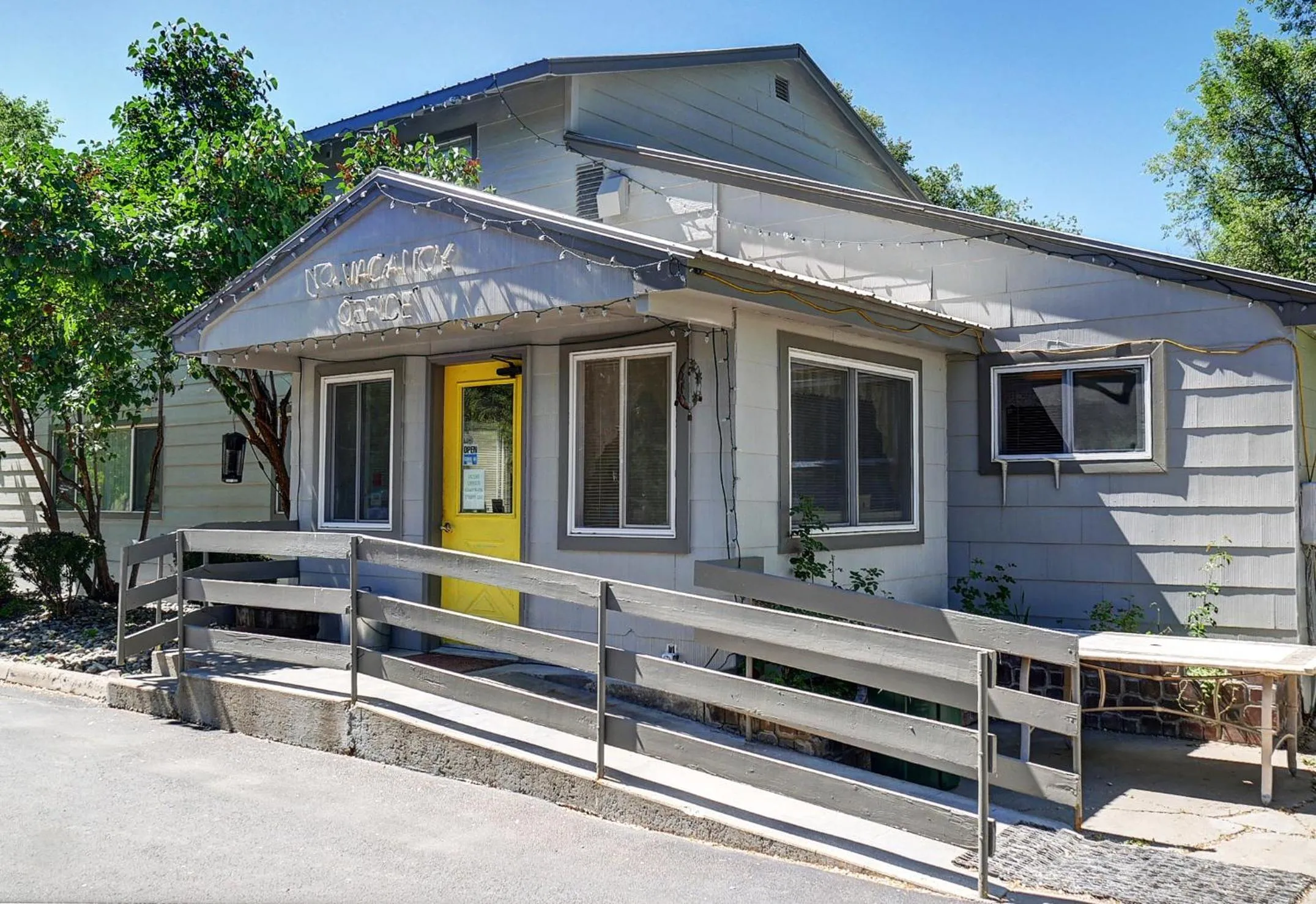 Facade/entrance in Idle A While Cabins