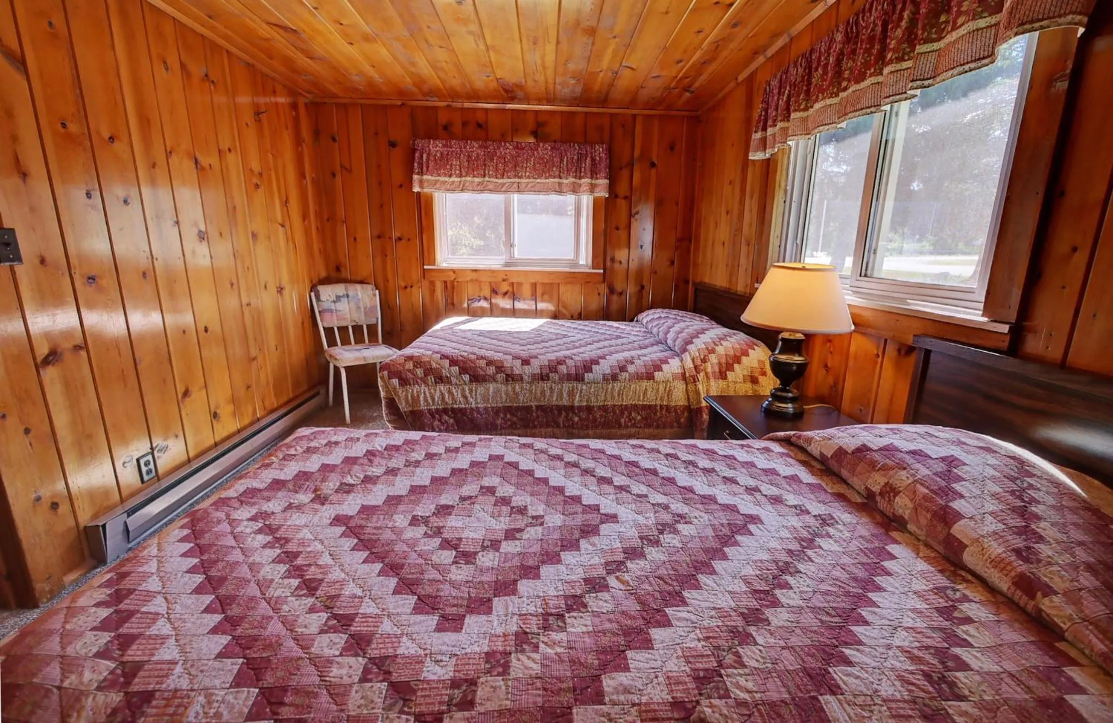 Bed in Idle A While Cabins