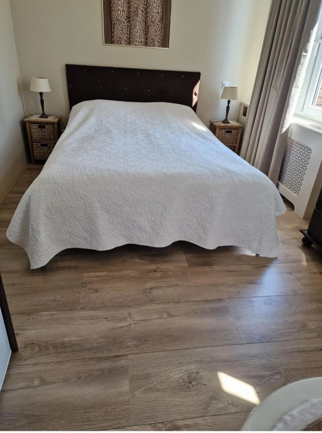 Bed in Pension Zee en Duinzicht