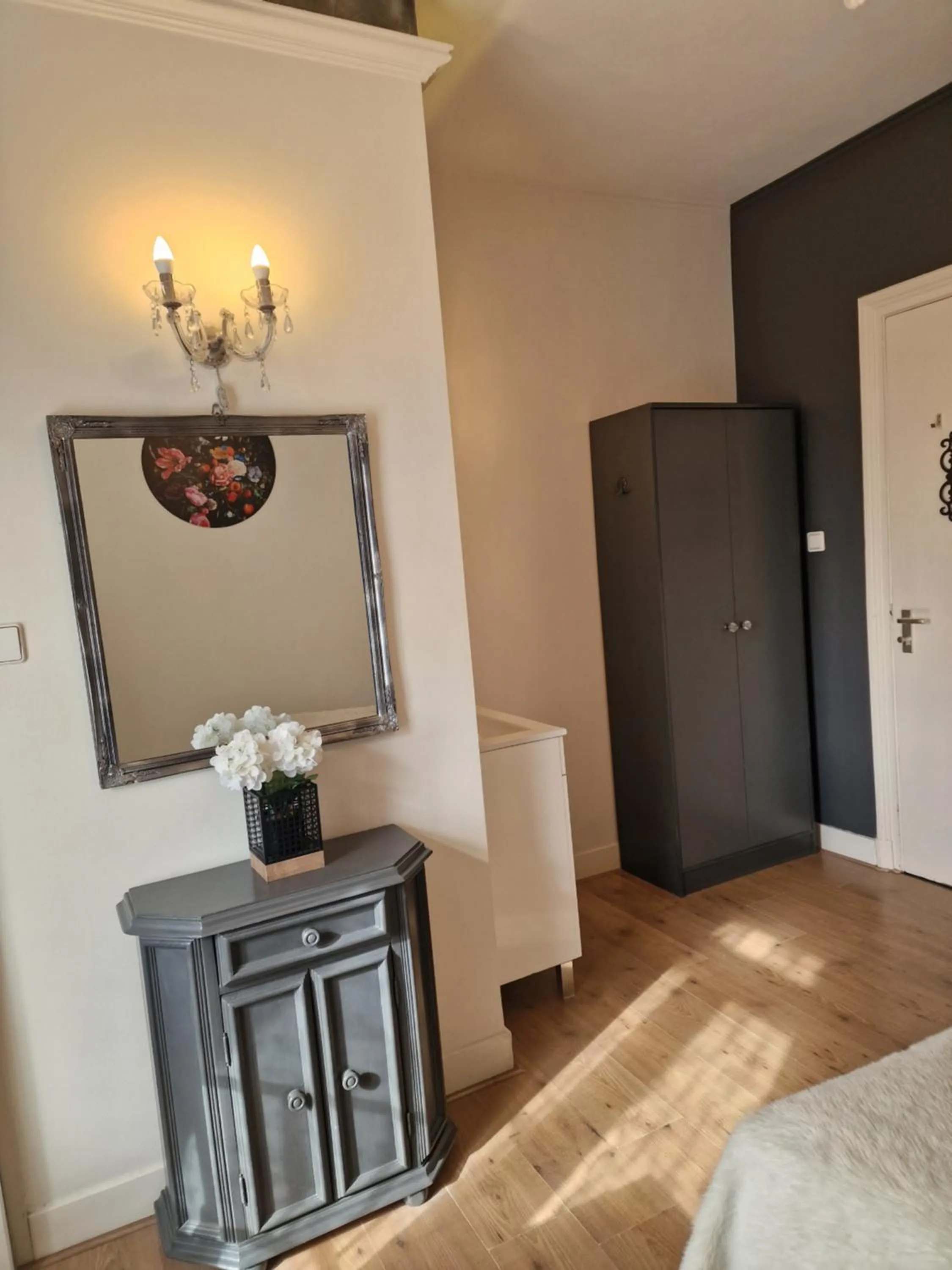 Bed in Pension Zee en Duinzicht