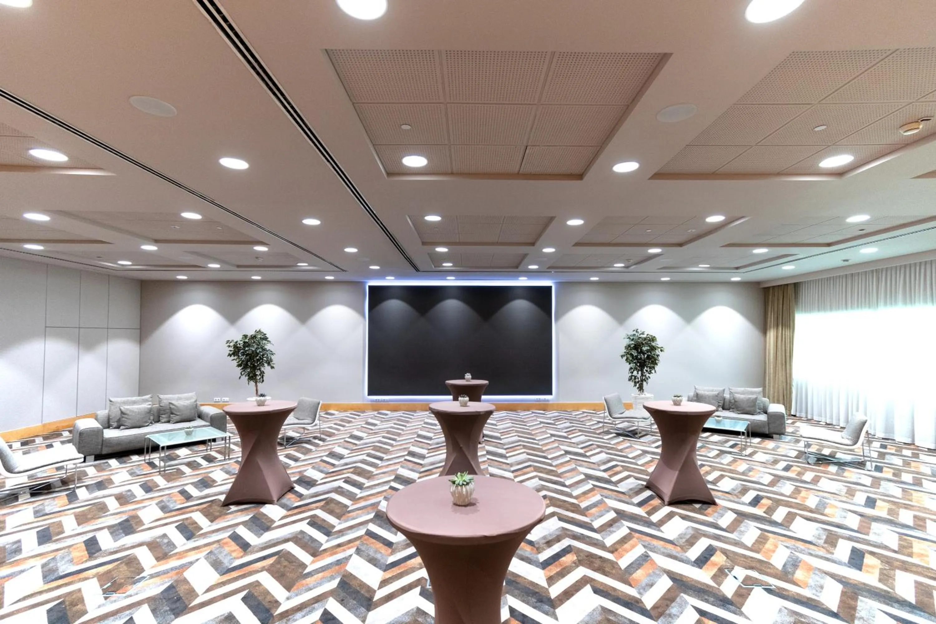 Meeting/conference room in SANA Malhoa Hotel