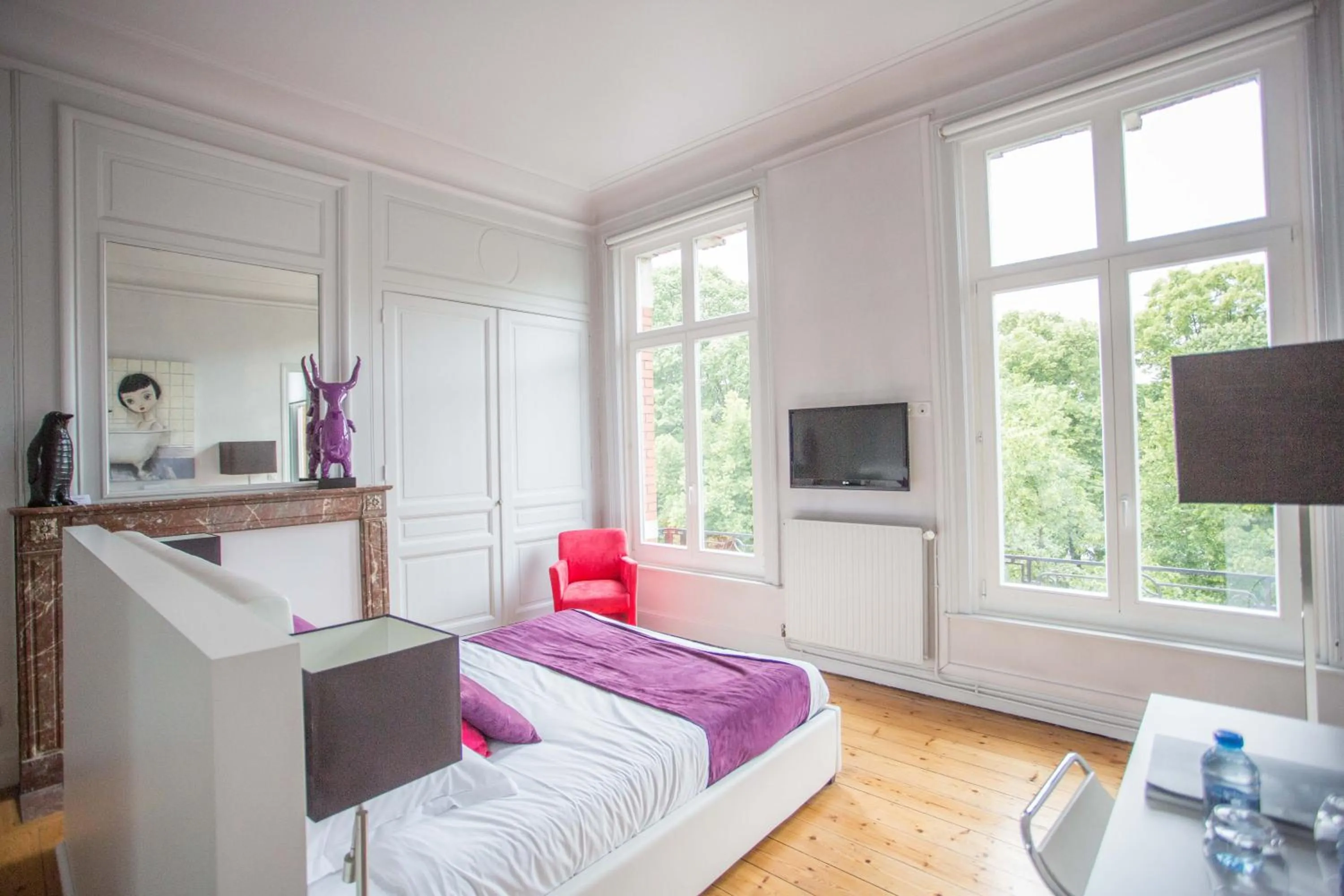 Photo of the whole room, Bed in L'Esplanade Lille