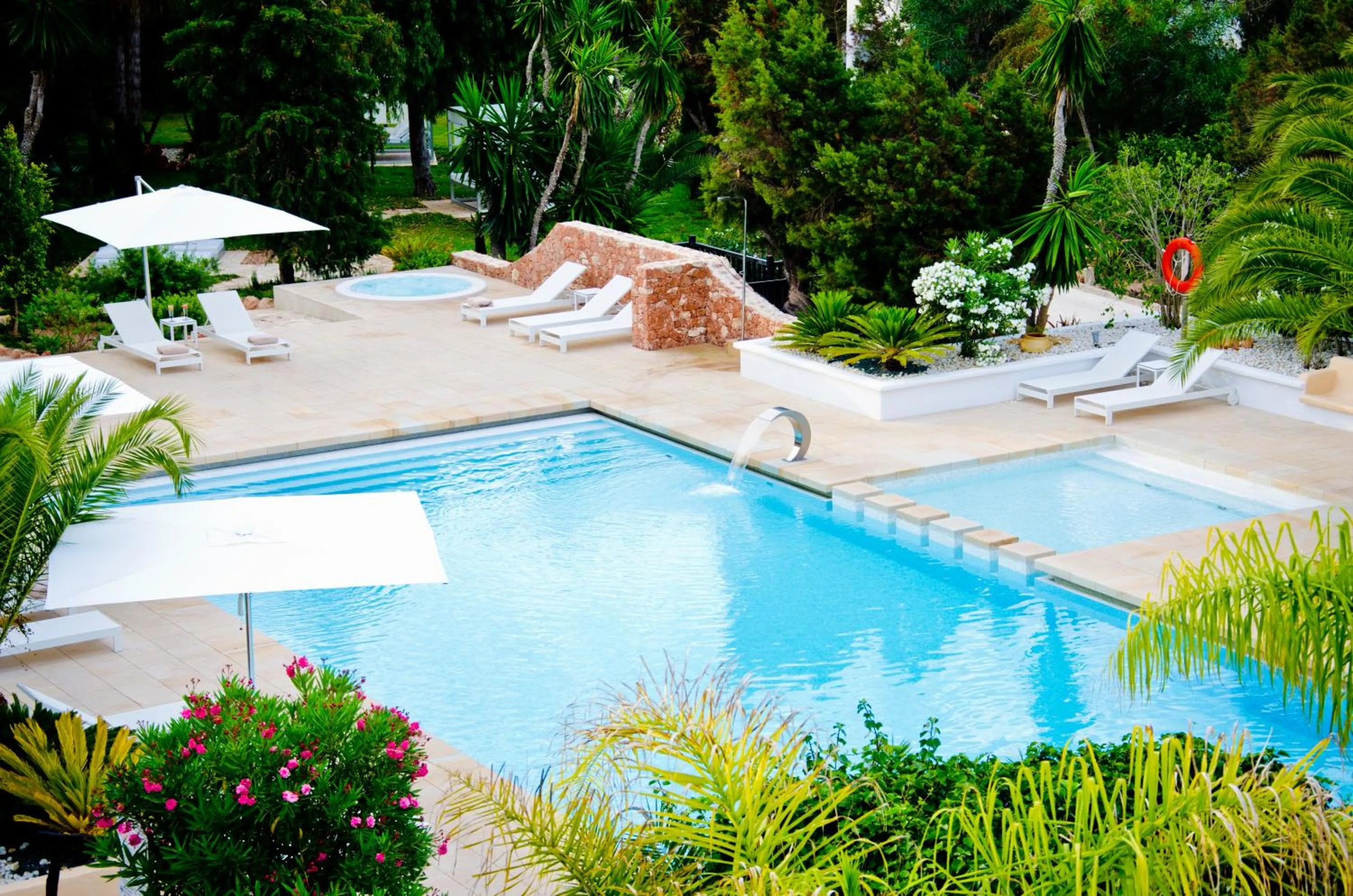 Swimming pool in Paraíso de los Pinos