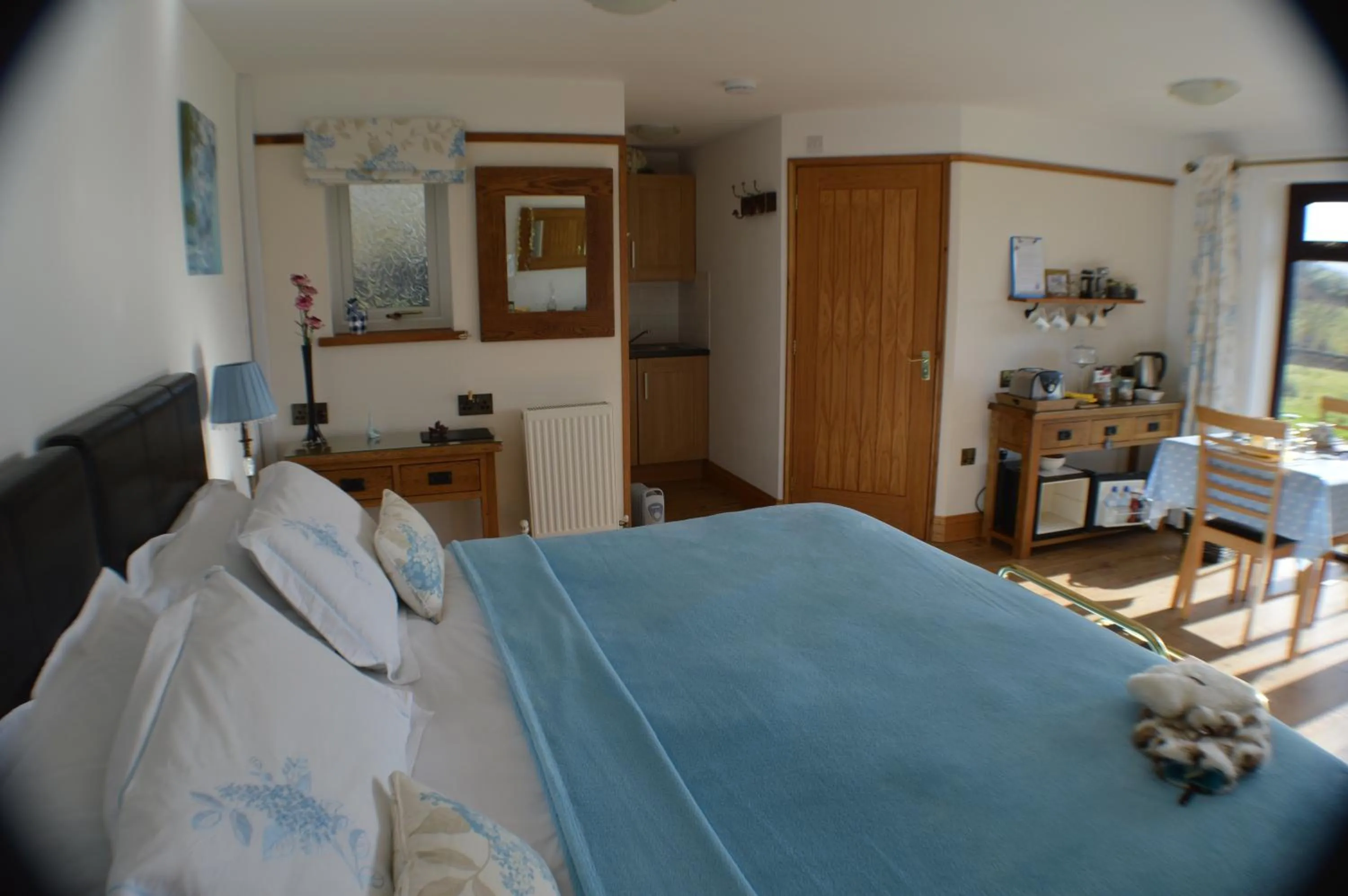 Bed in Smithfield Farm Bed & Breakfast