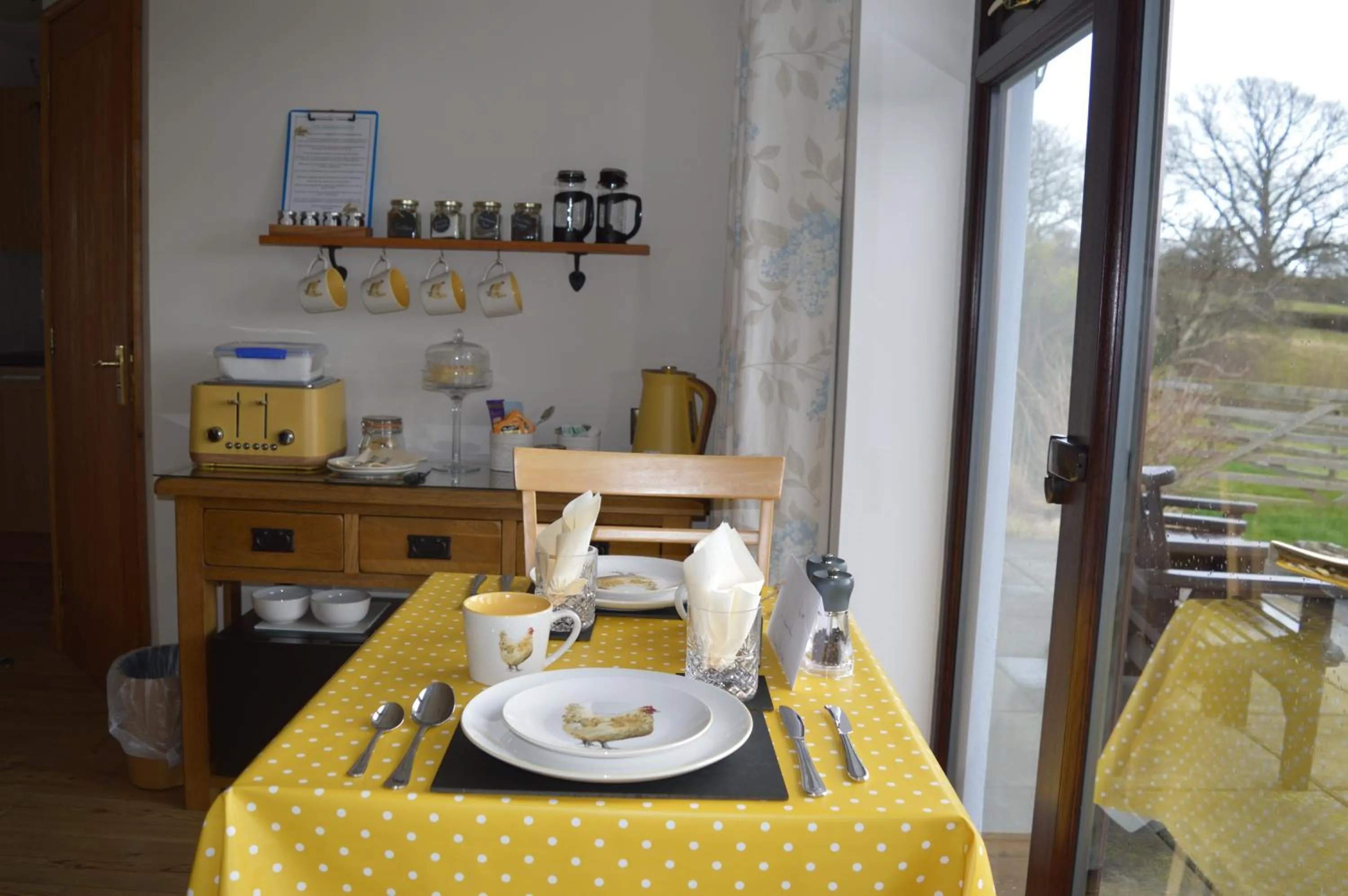 Breakfast in Smithfield Farm Bed & Breakfast