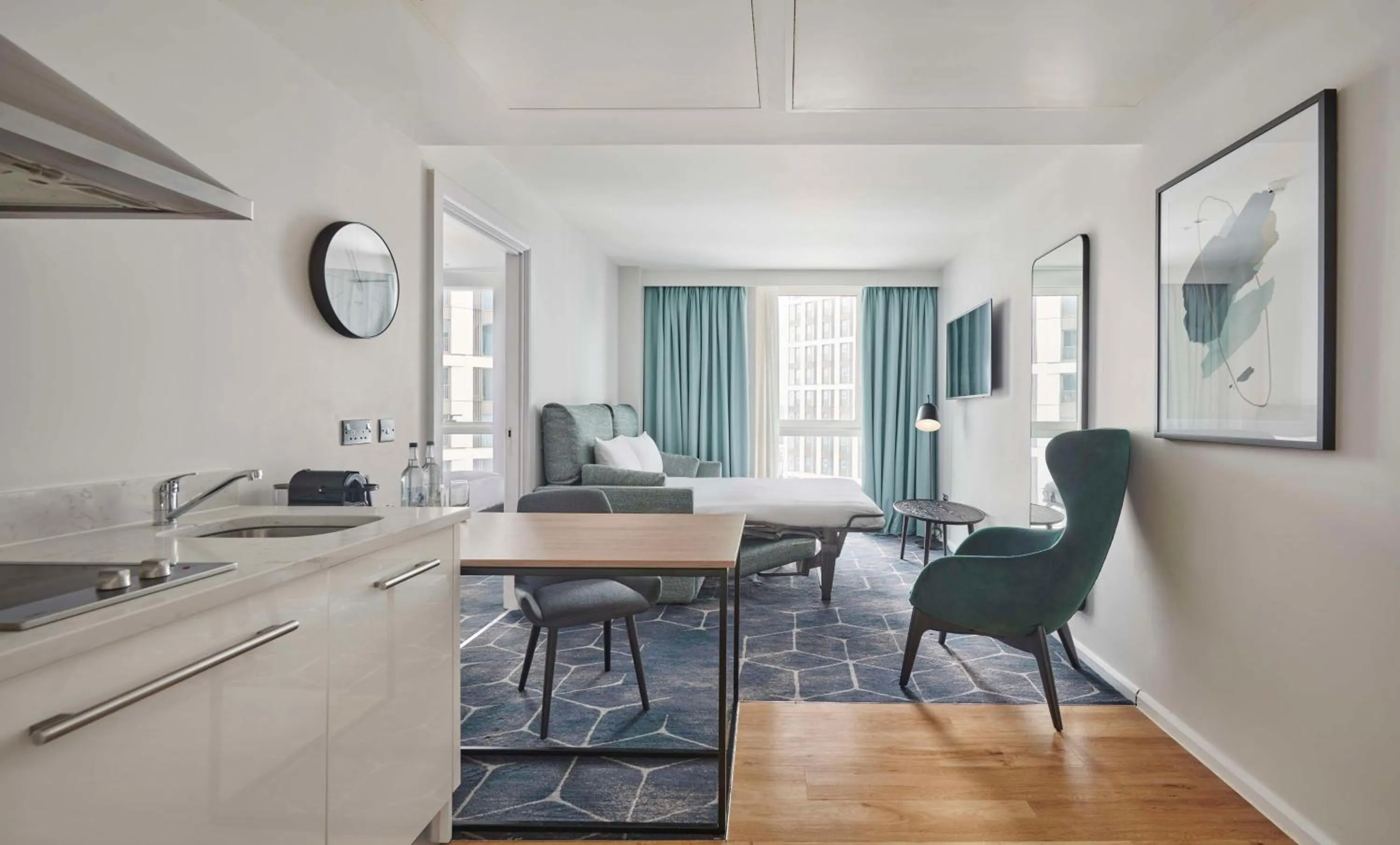 Photo of the whole room in Hyatt House London Stratford - Aparthotel