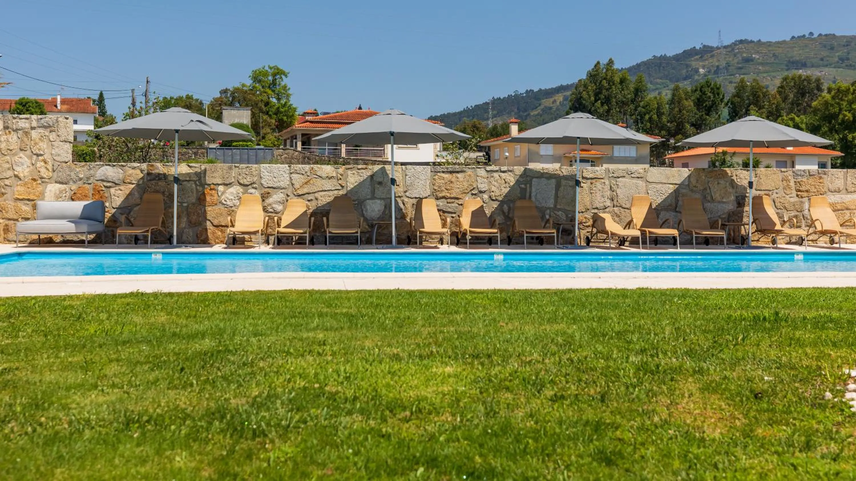 Swimming pool in Hotel Rural Quinta de Sao Sebastiao