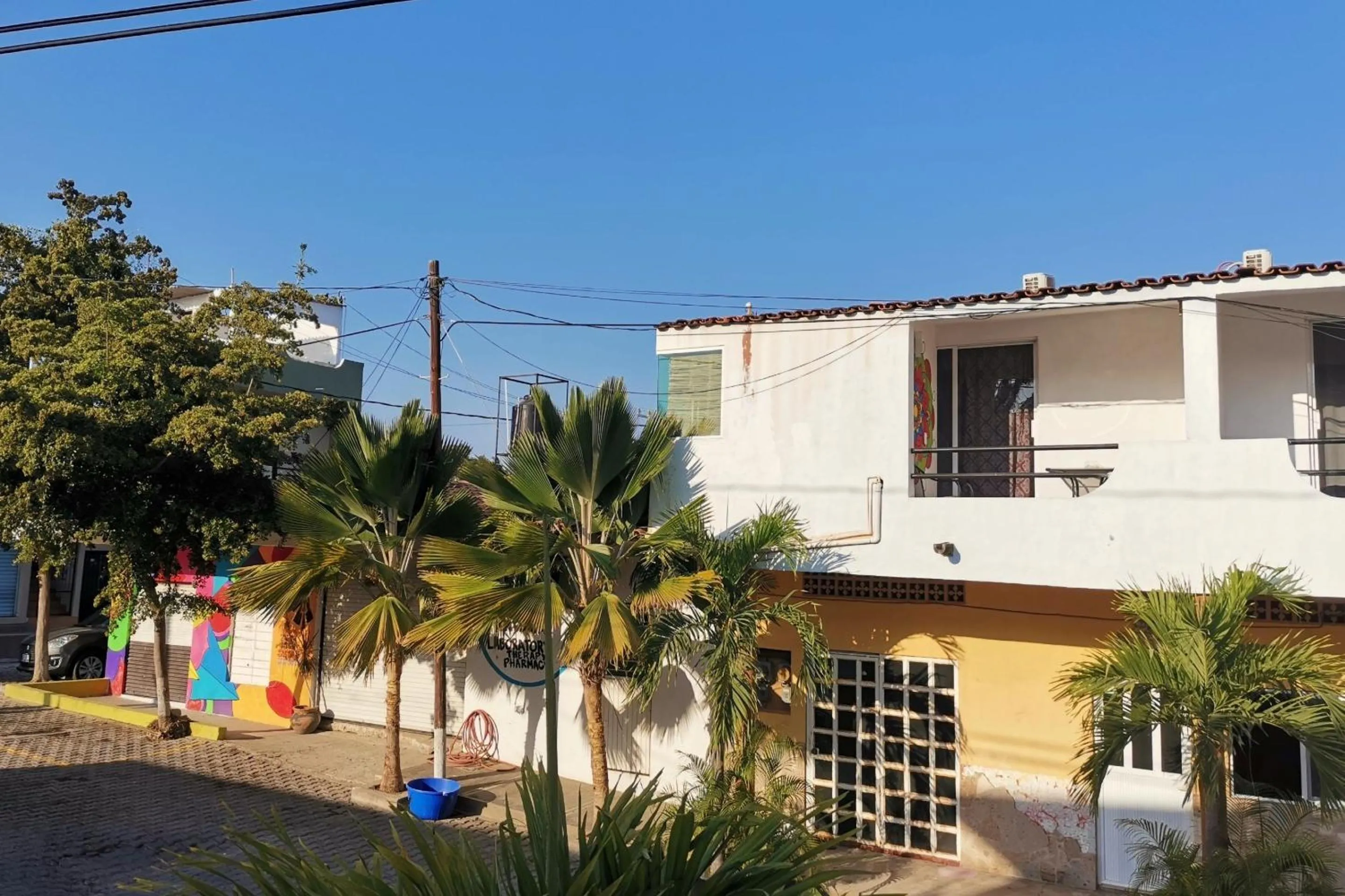 Facade/entrance, Property Building in OYO Hotel Cannacare
