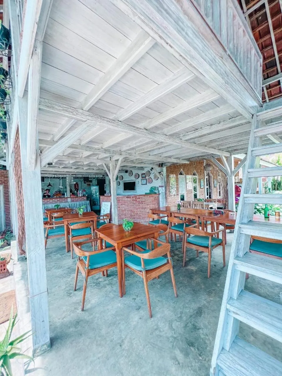 Restaurant/places to eat in Tetebatu Flush Harmony