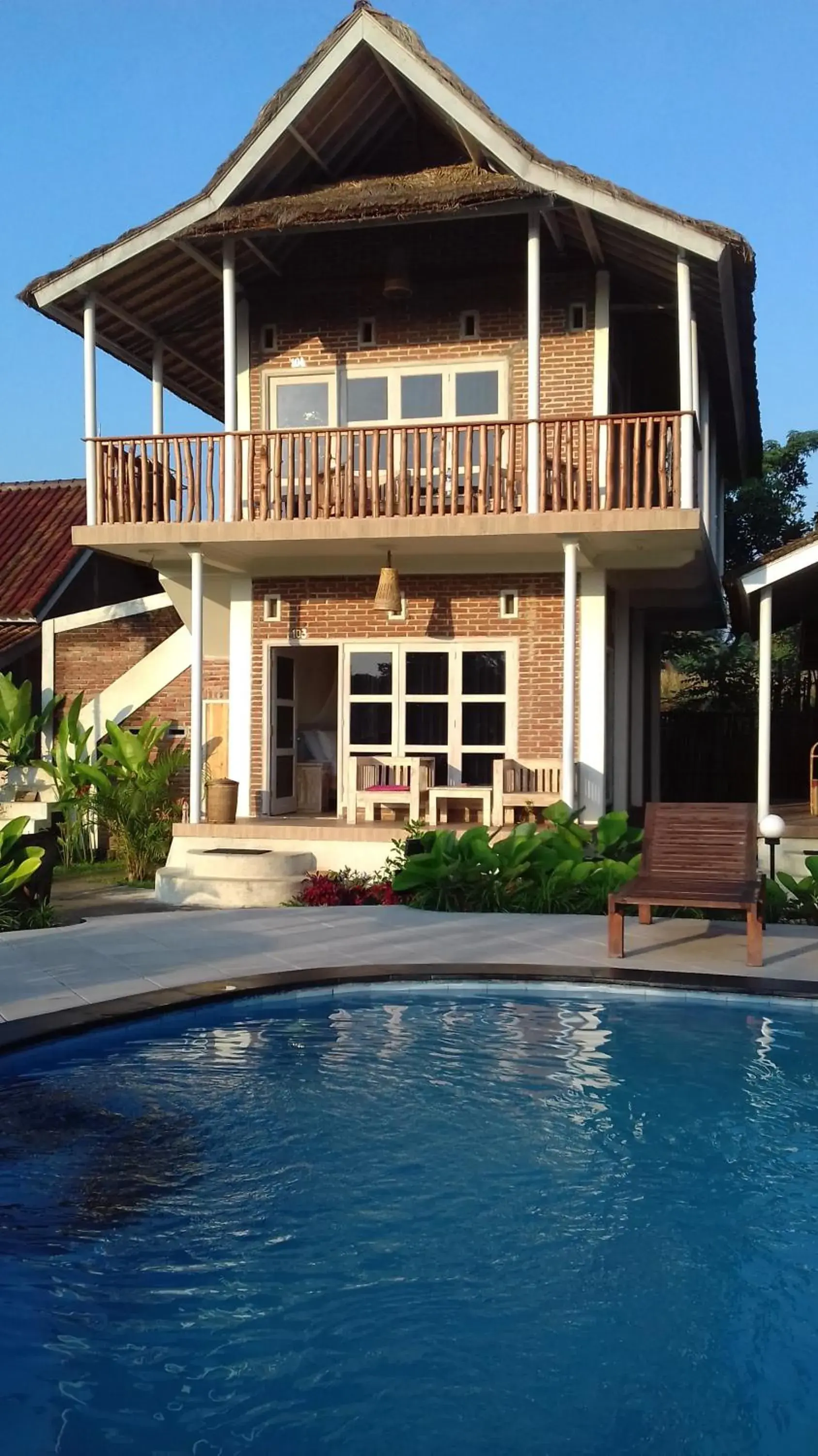 Queen Room with Pool View in Tetebatu Flush Harmony Queen Room with Pool View in Tetebatu Flush Harmony