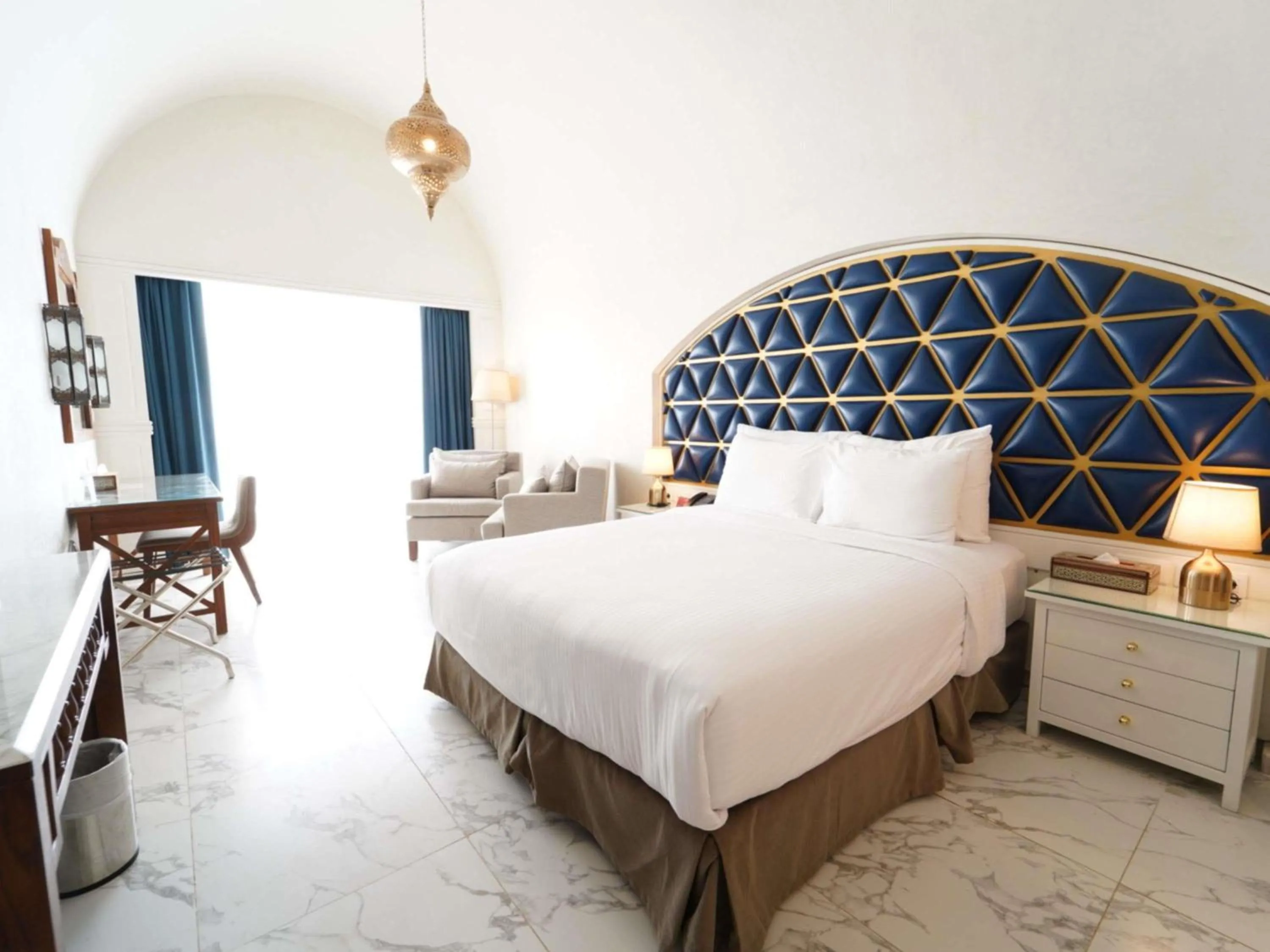 Bedroom, Bed in Movenpick Resort Sharm El Sheikh