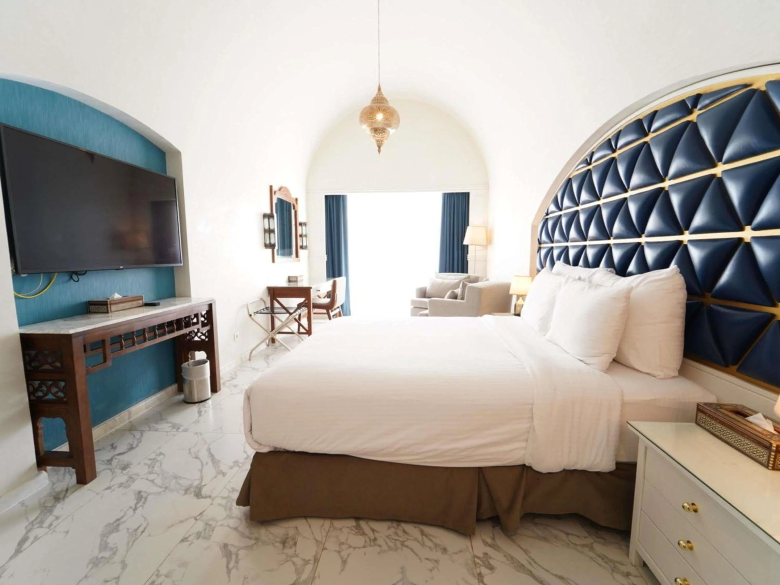 Bedroom, Bed in Movenpick Resort Sharm El Sheikh