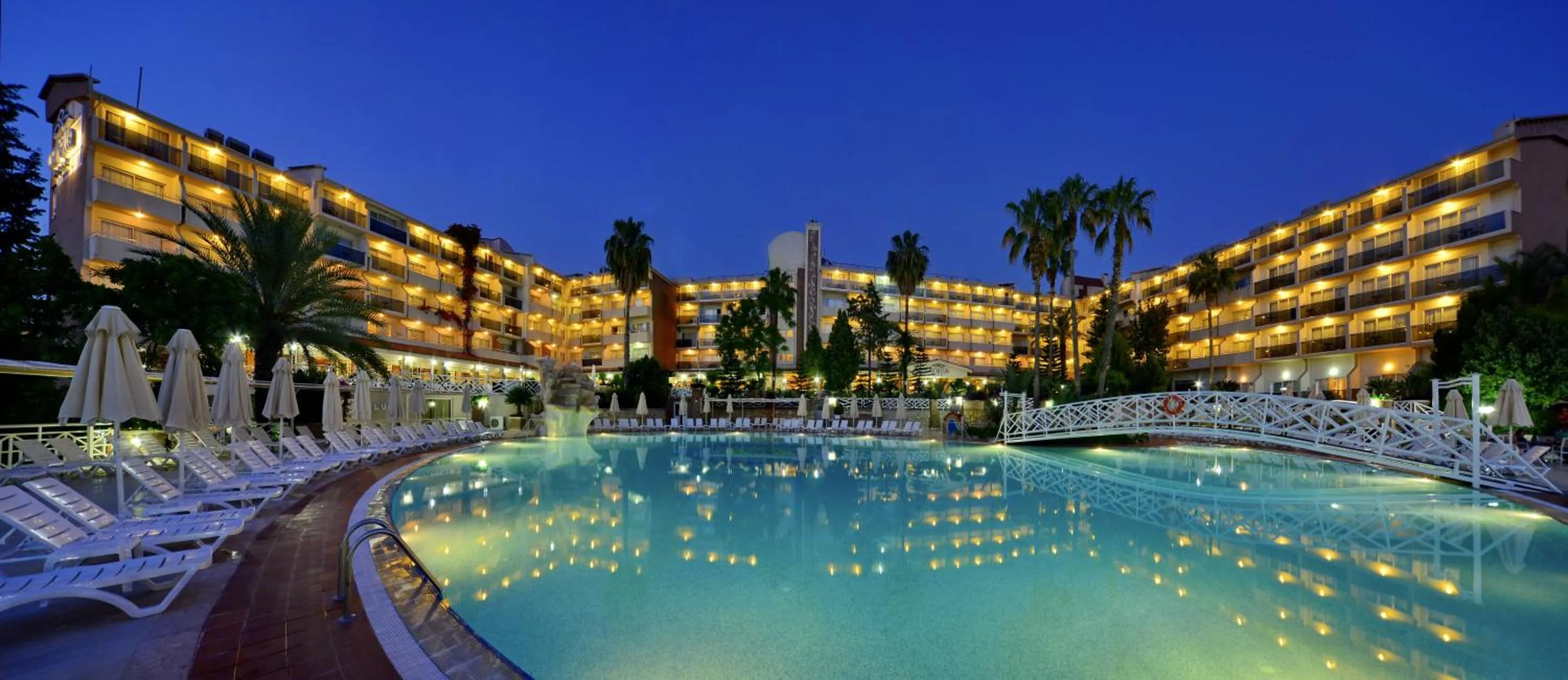 Property building in Seaden Corolla Hotel