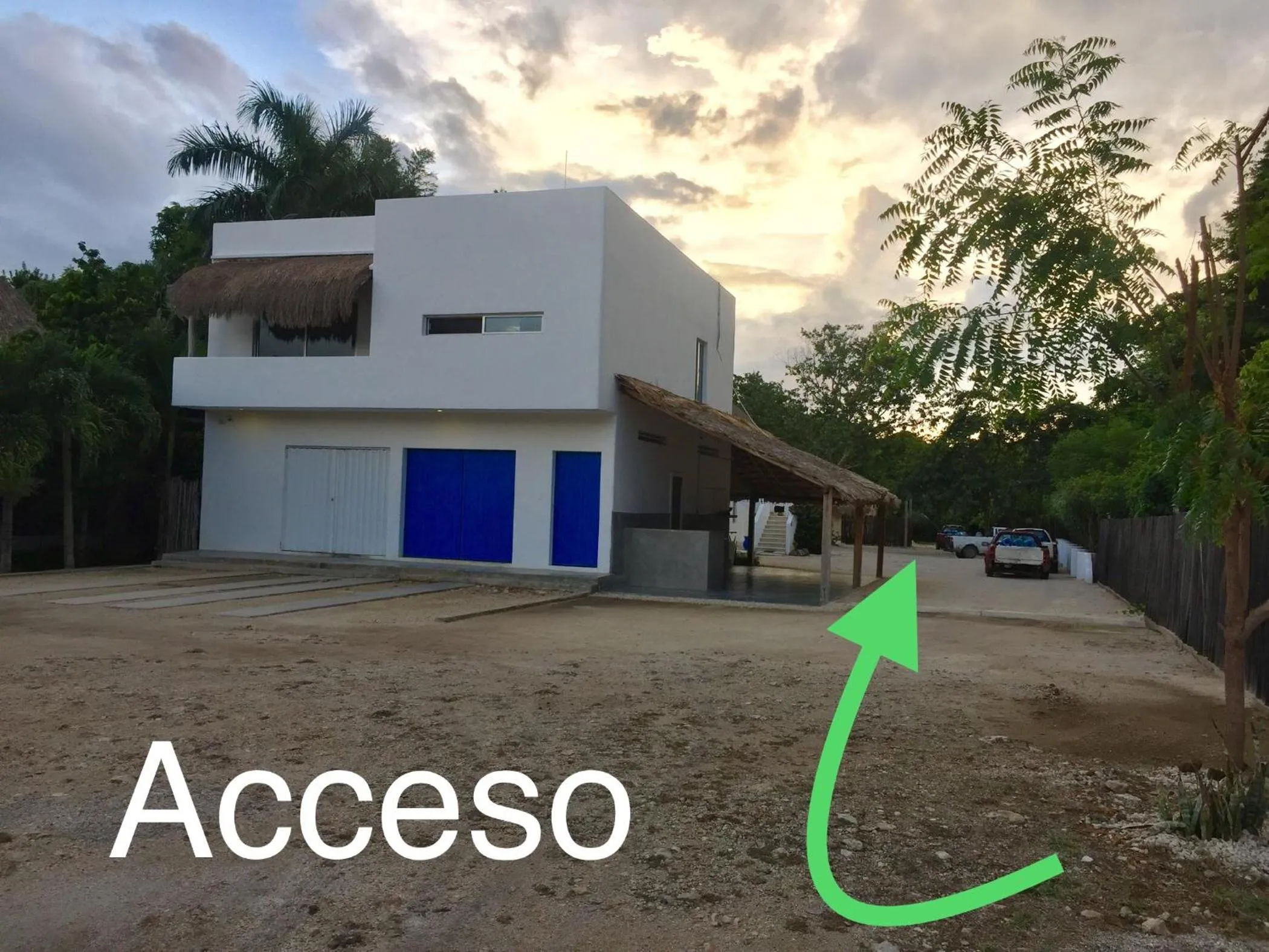 Facade/entrance in Estancia Lapislázuli