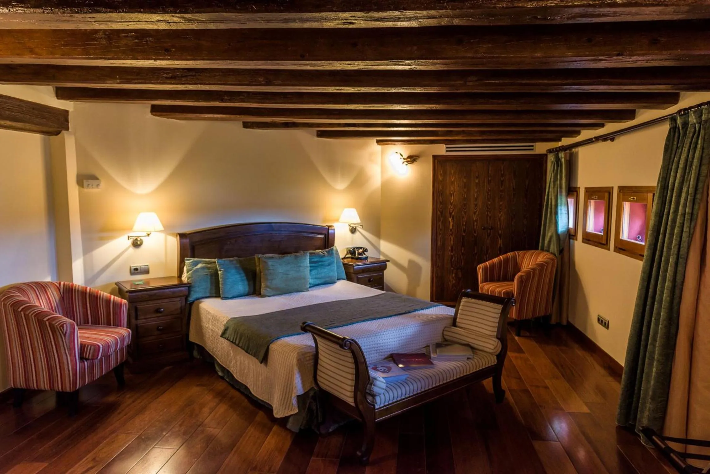 Bedroom, Bed in Hotel Villa Retiro