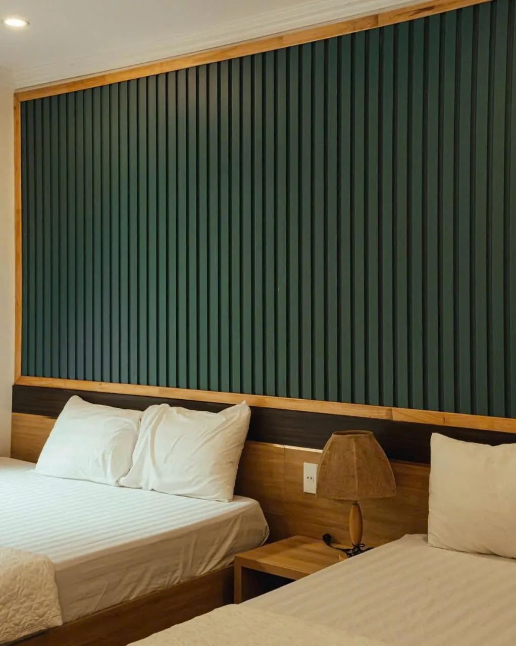 Bed in Catba Oasis Bungalows