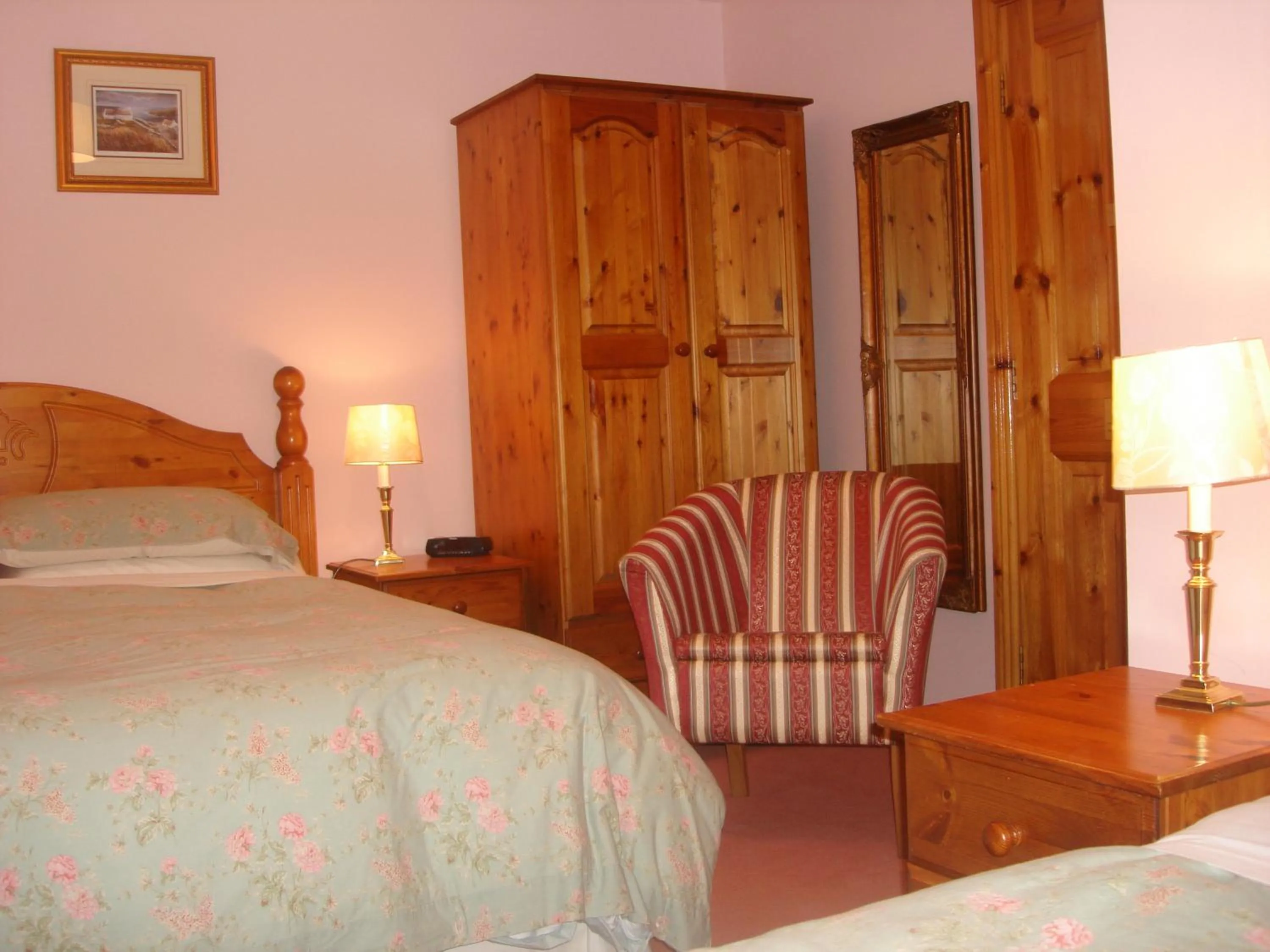 Bed in Rosmo House B&B