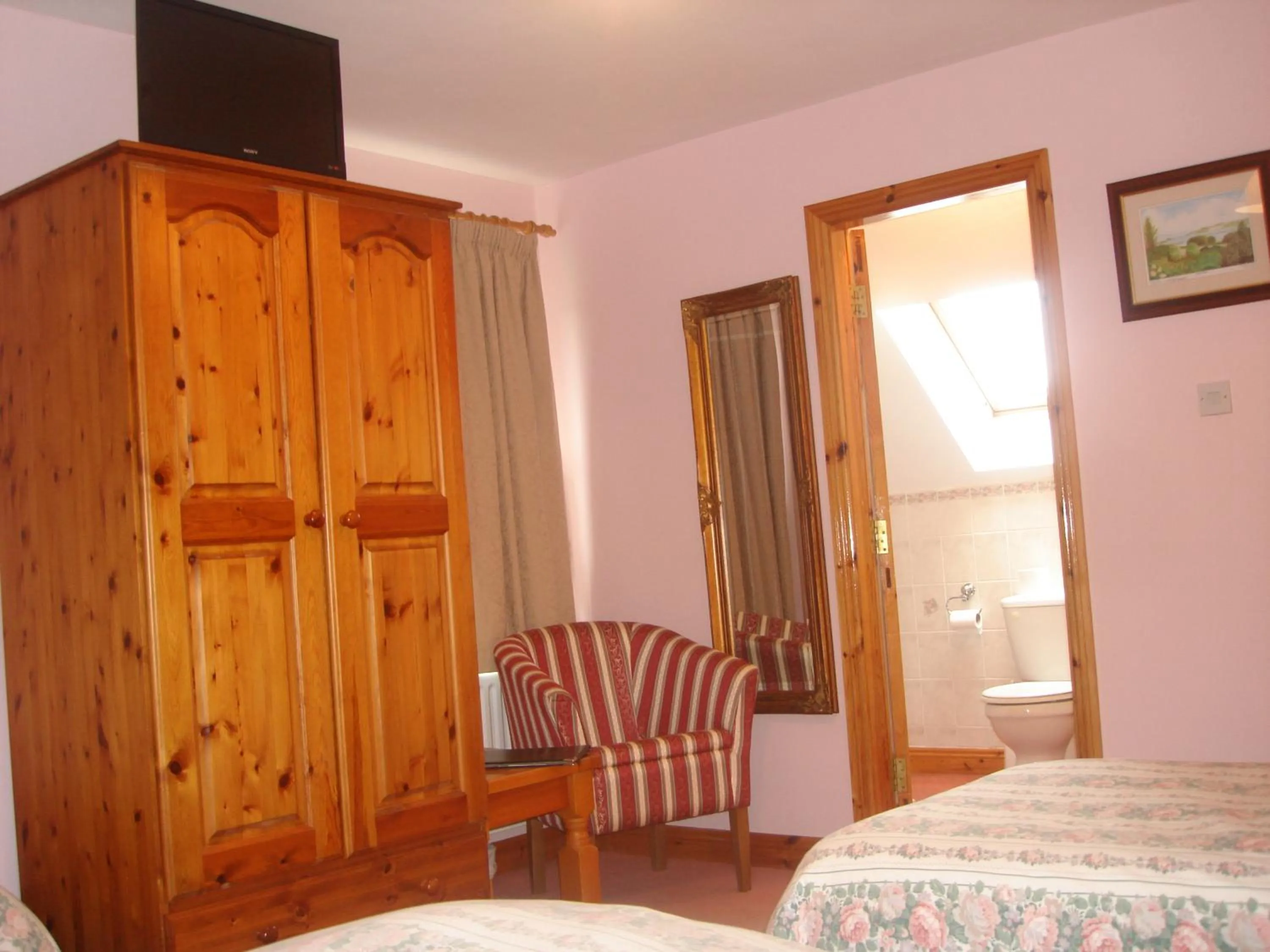 Bed in Rosmo House B&B