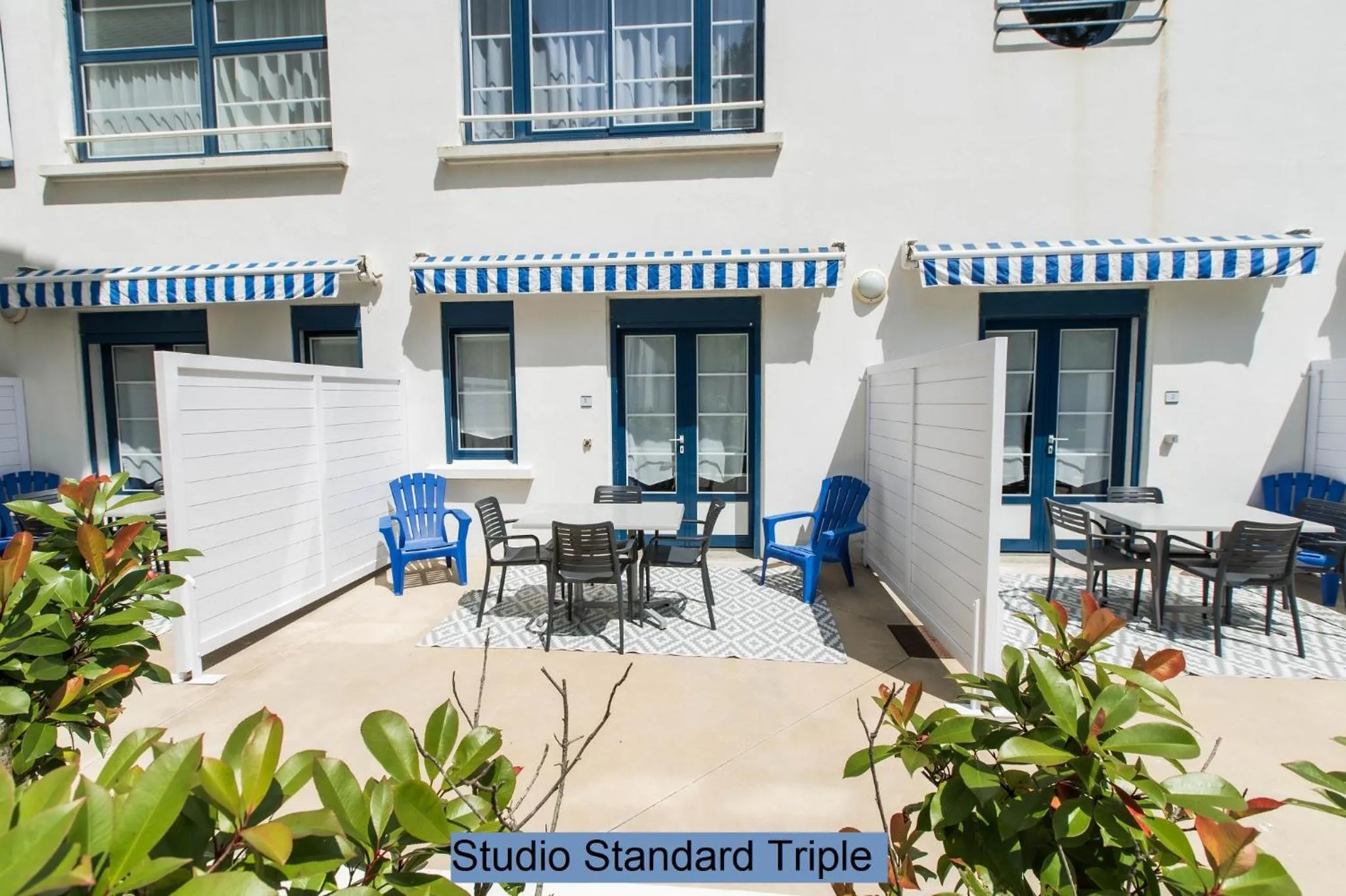 Property building in Hotel Mercedes