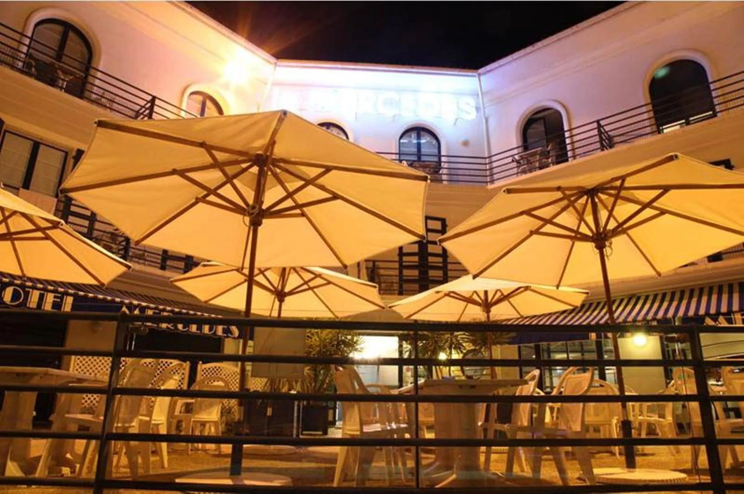Patio in Hotel Mercedes