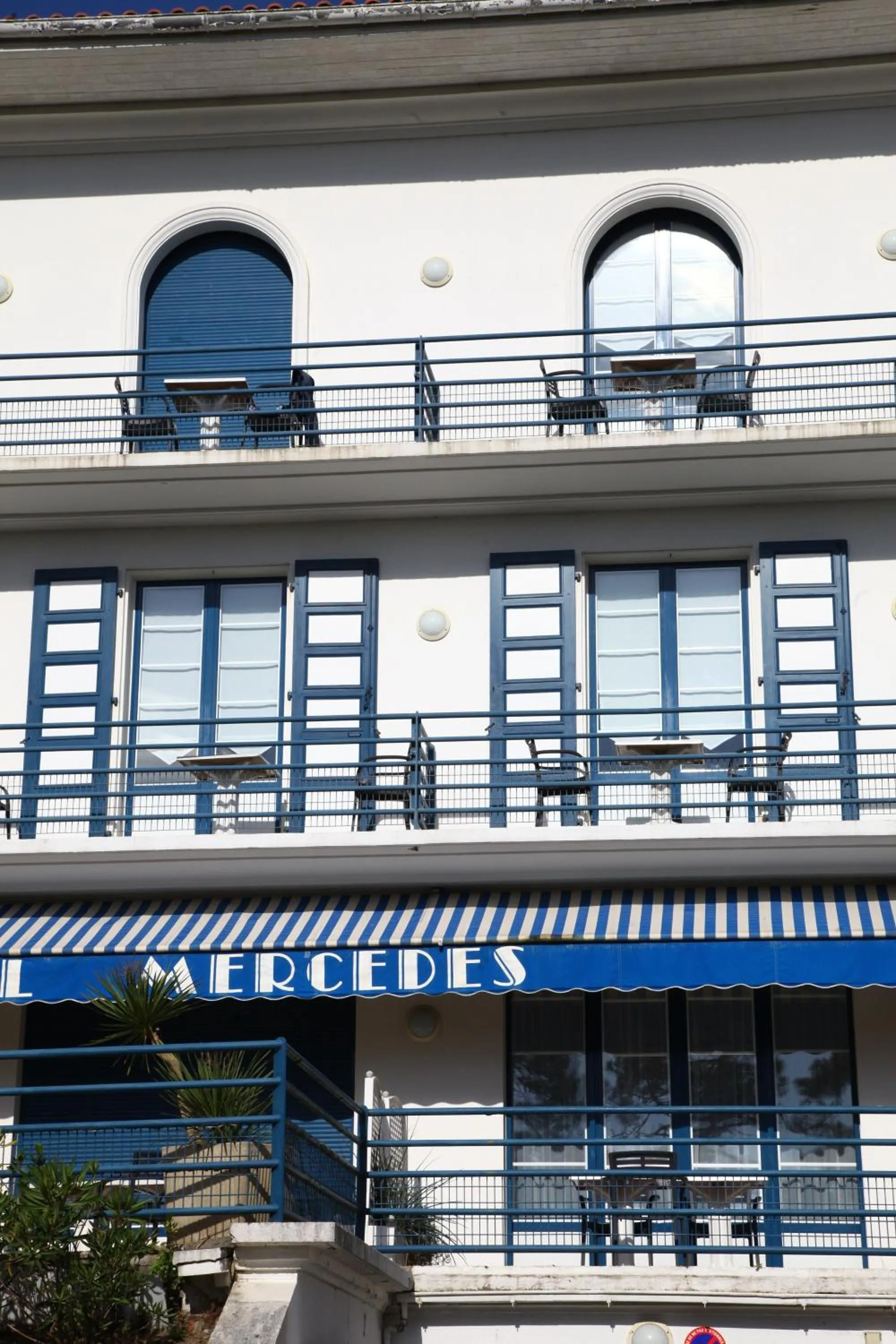 Facade/entrance in Hotel Mercedes