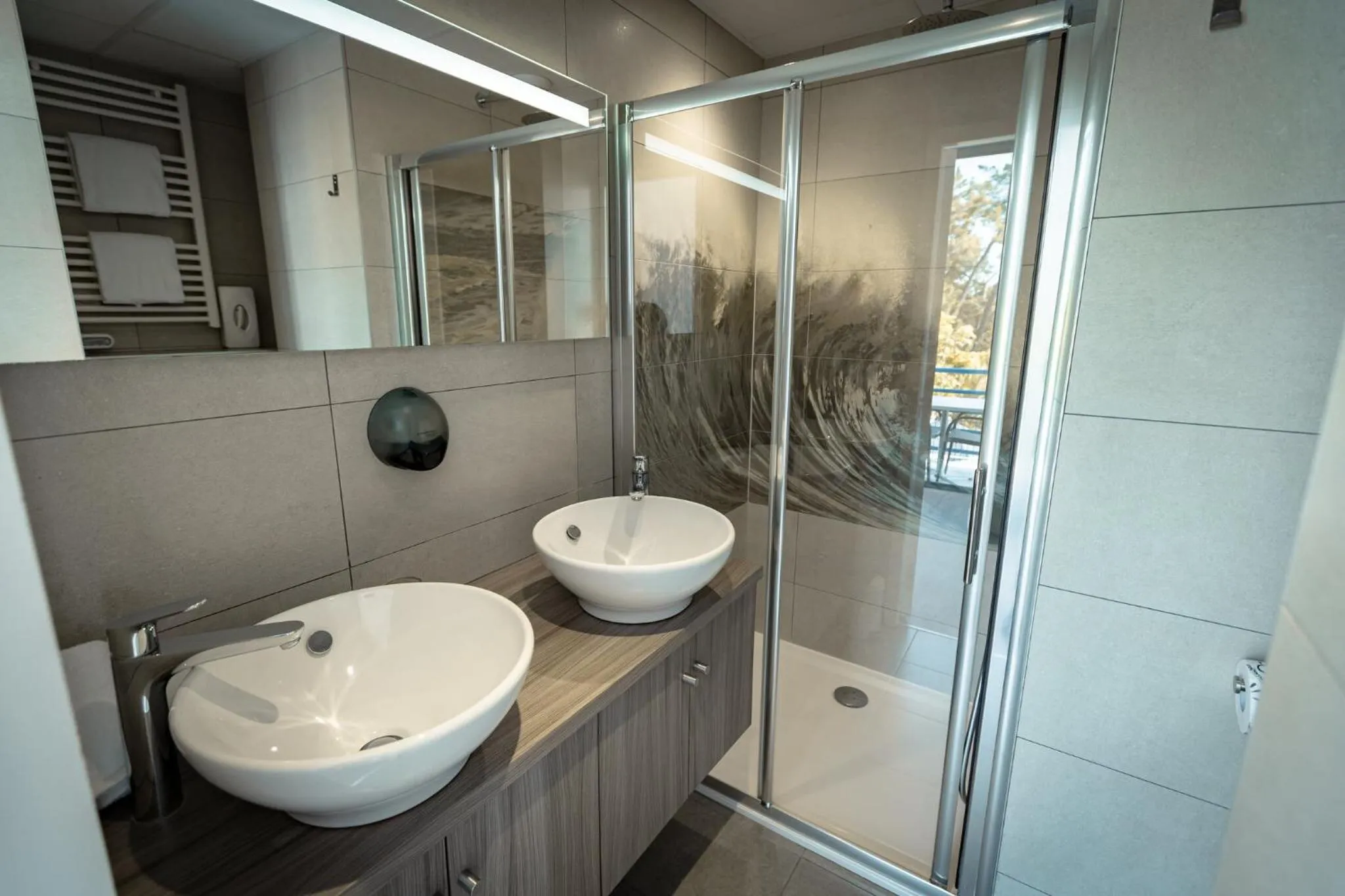 Shower in Hotel Mercedes