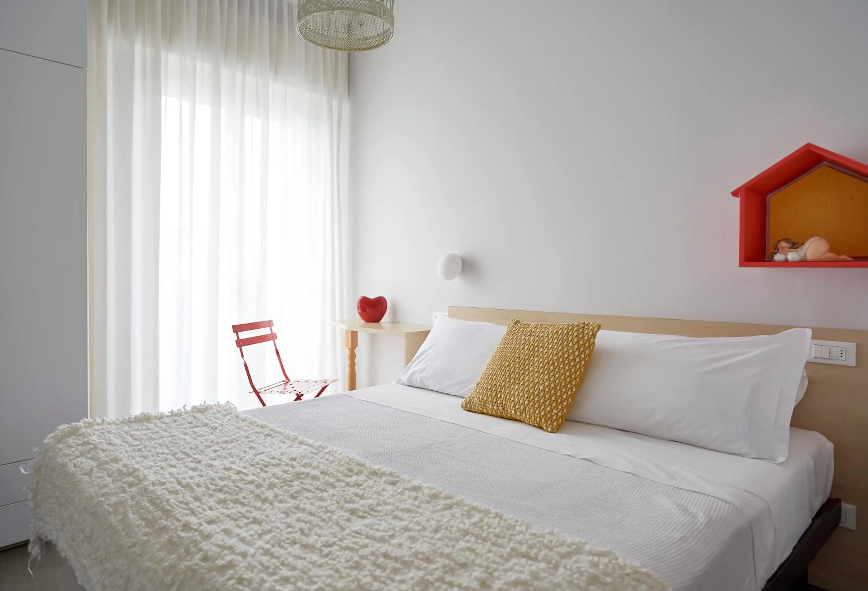 Photo of the whole room, Bed in Hotel Madison