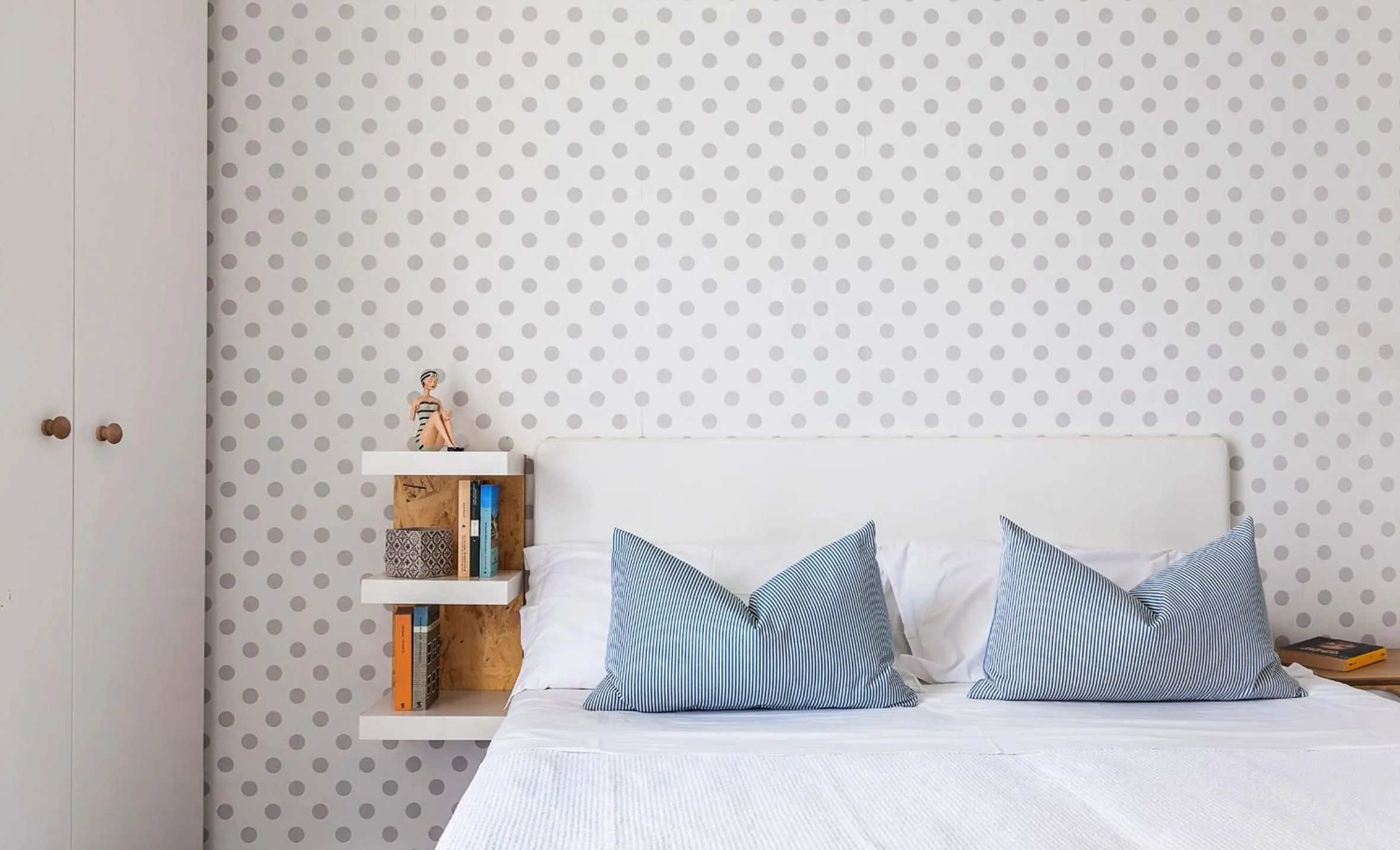 Bed in Hotel Madison