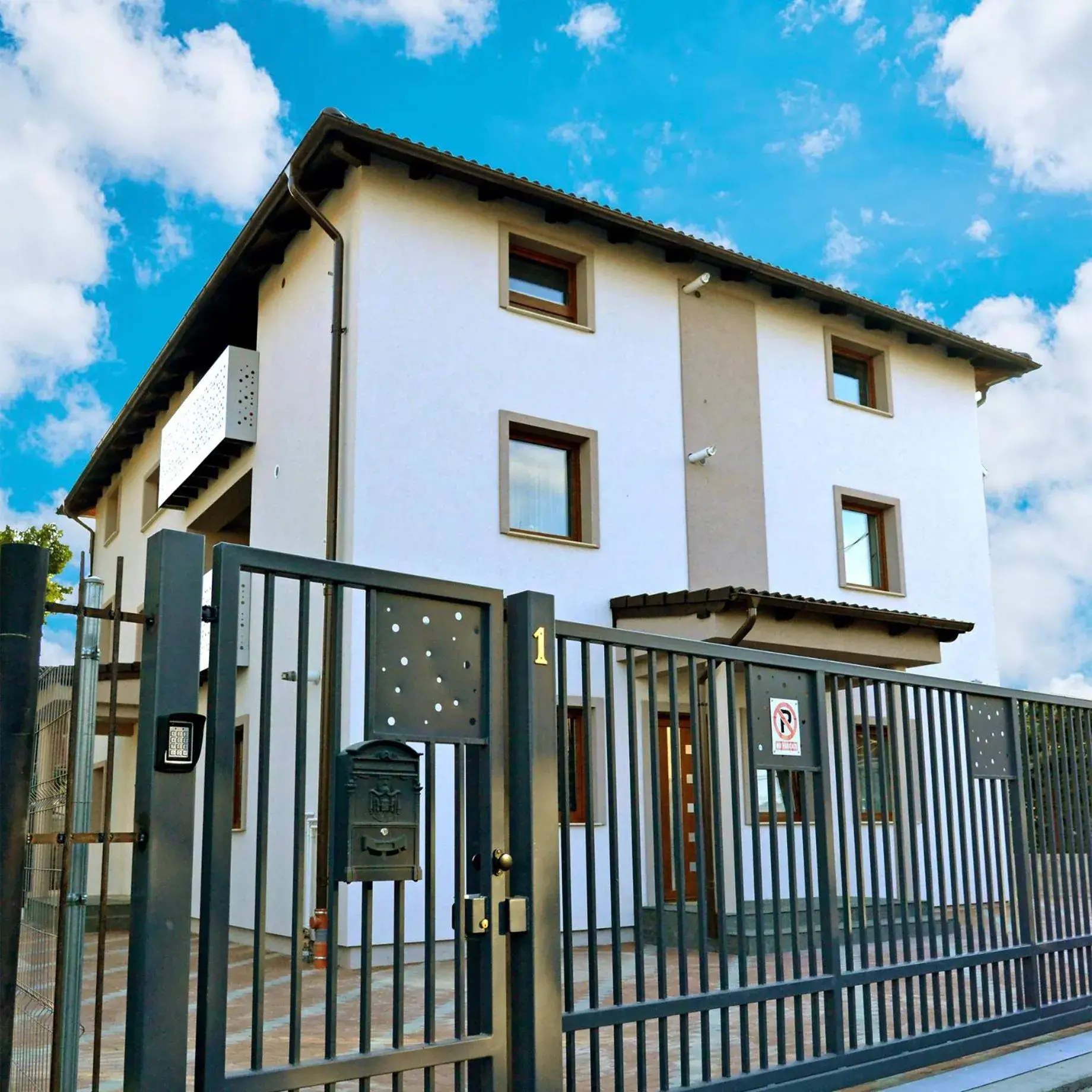 Elena Haus Elena Haus