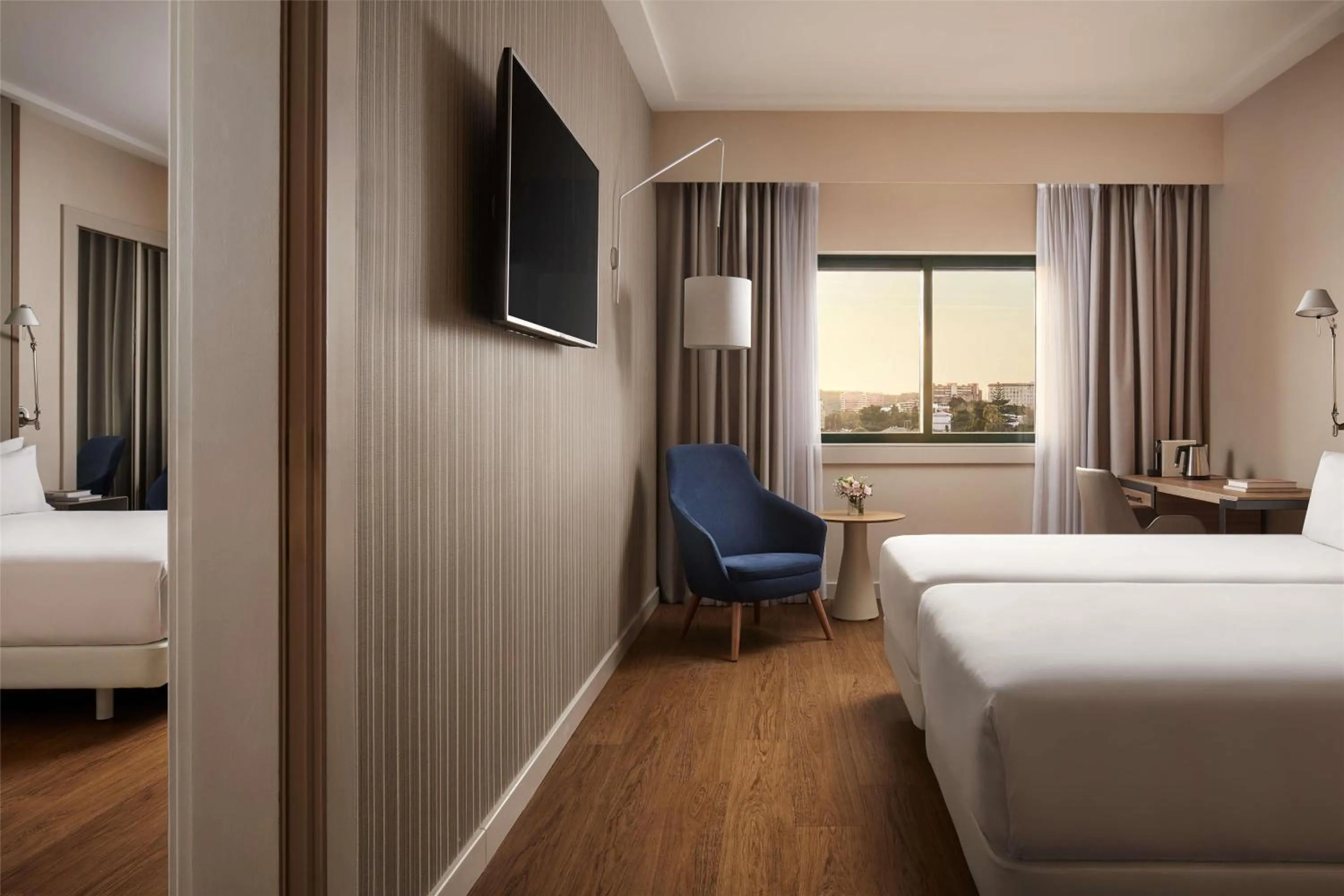 Bedroom, Bed in NH Lisboa Campo Grande