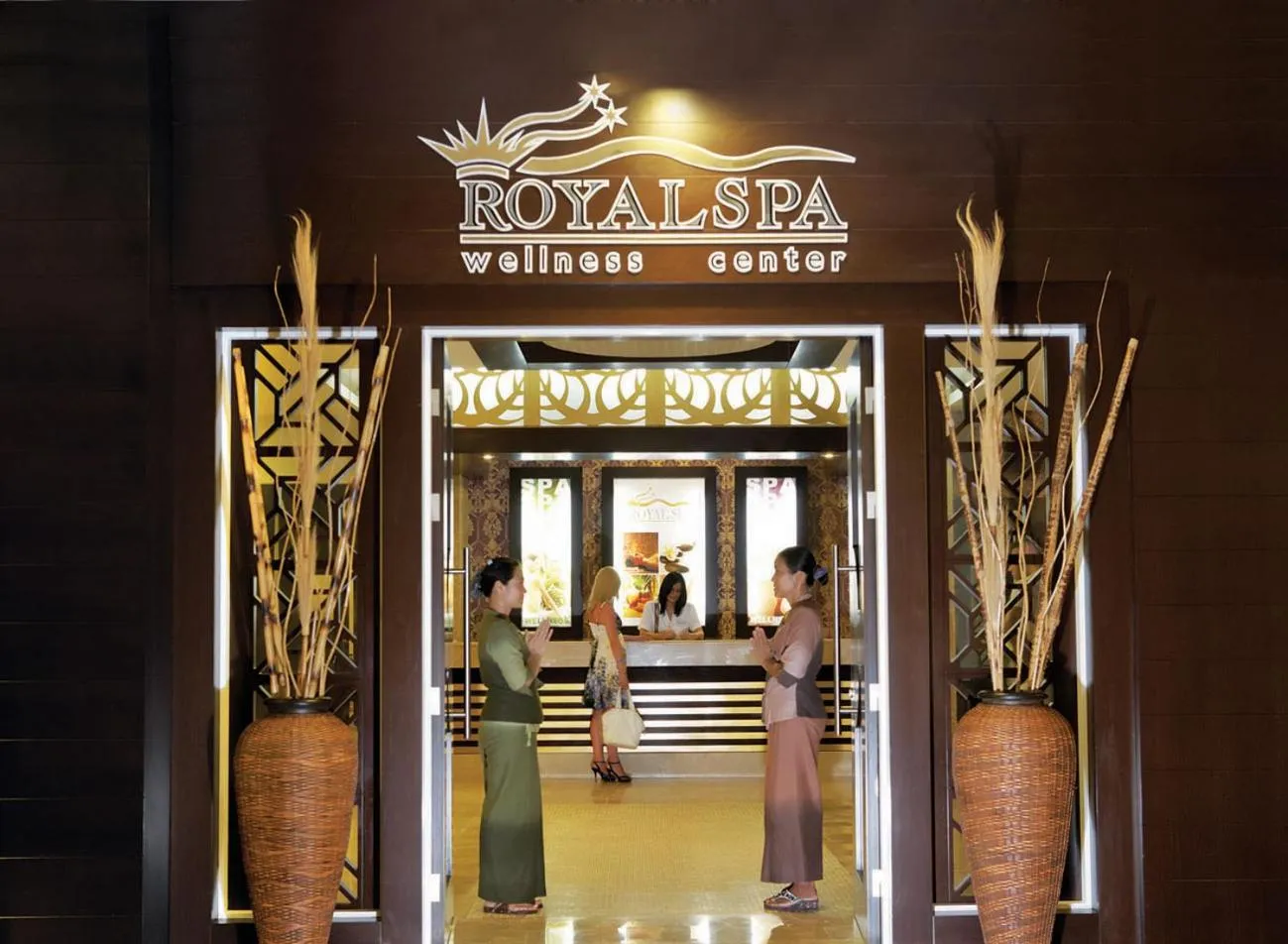 People in Seaden Sea World Resort & Spa