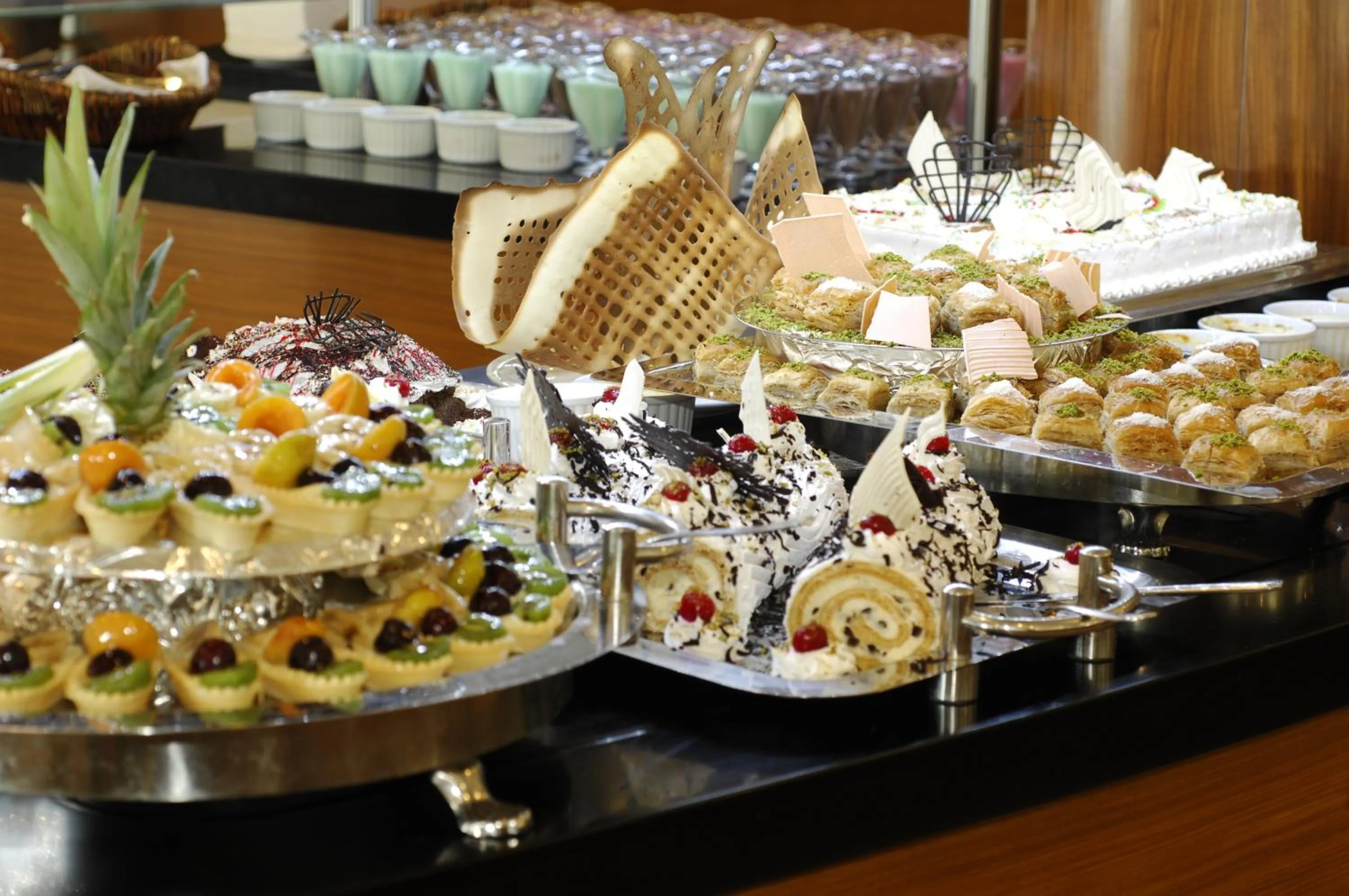 Restaurant/places to eat in Seaden Sea World Resort & Spa