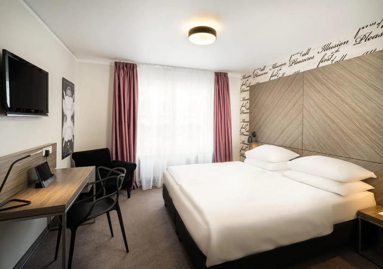 Bed in elaya hotel vienna city west, Trademark by Wyndham