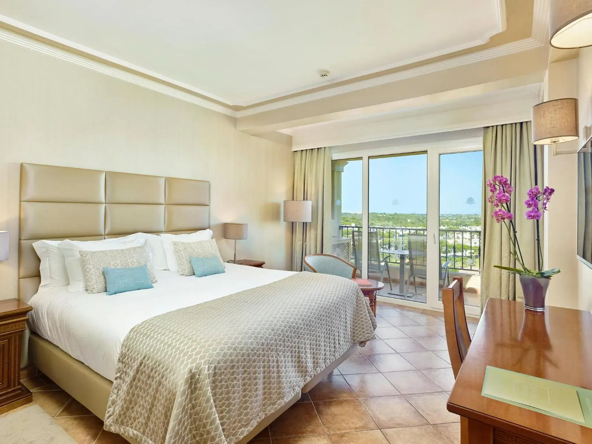 Deluxe Suite in Ria Park Hotel & Spa Deluxe Suite in Ria Park Hotel & Spa